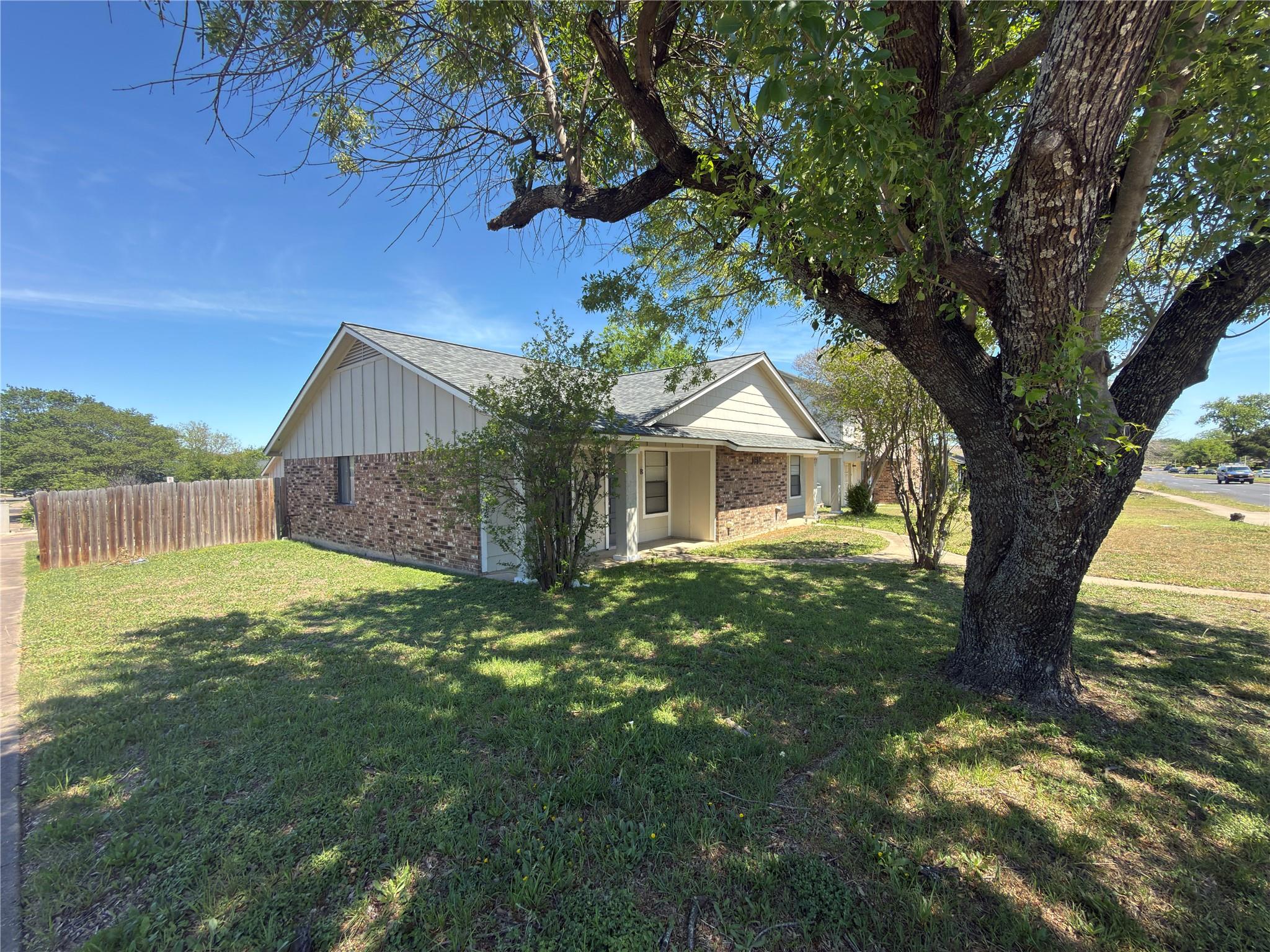 1614 Braker Ln # B, Austin, TX 78758