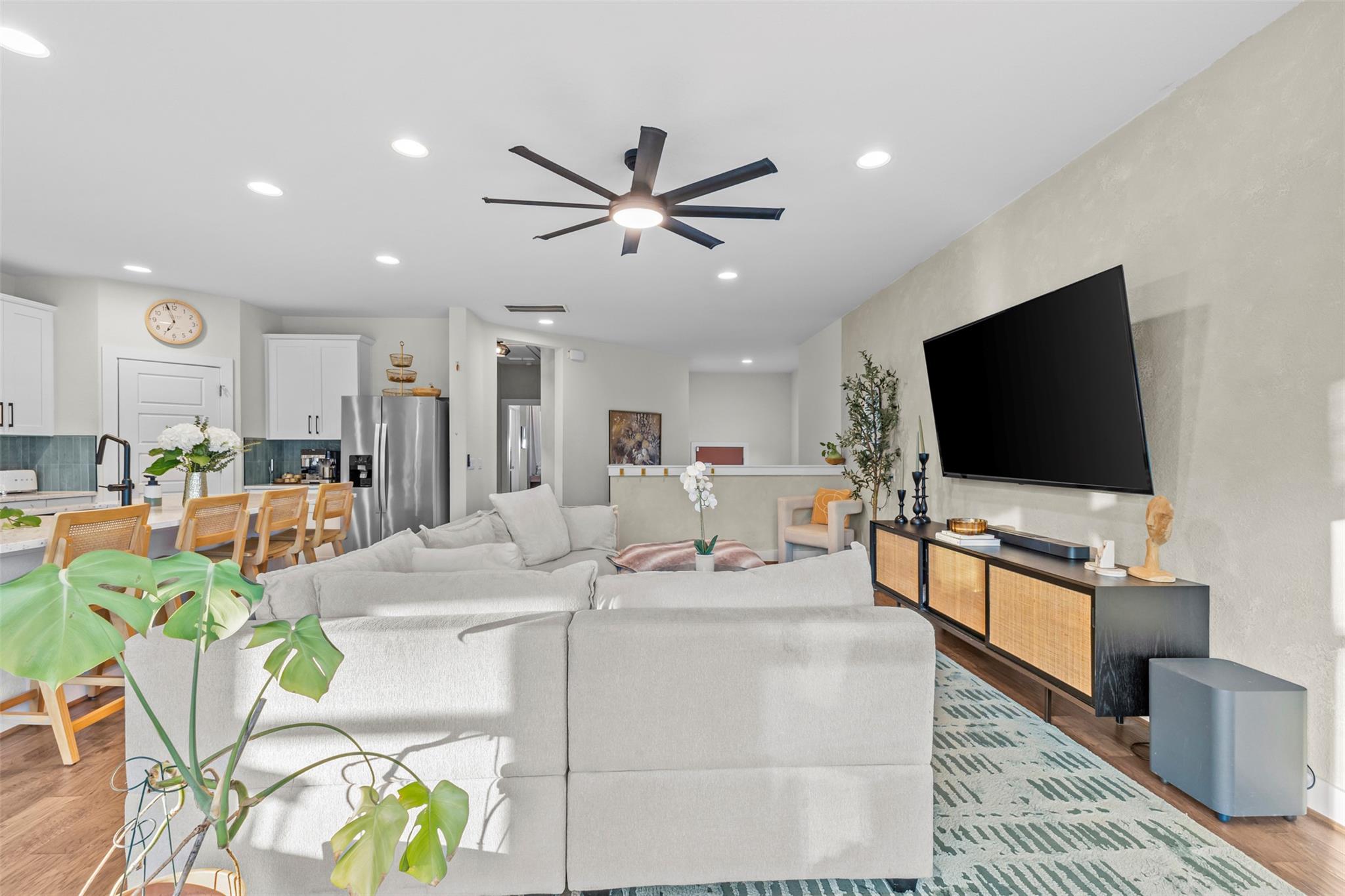 317 Bridgeford Dr, Austin, TX 78745