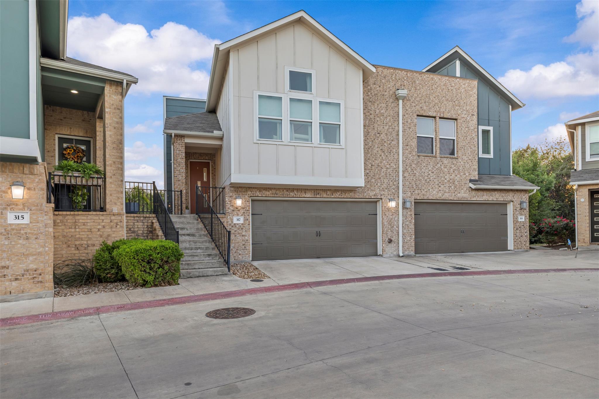 317 Bridgeford Dr, Austin, TX 78745