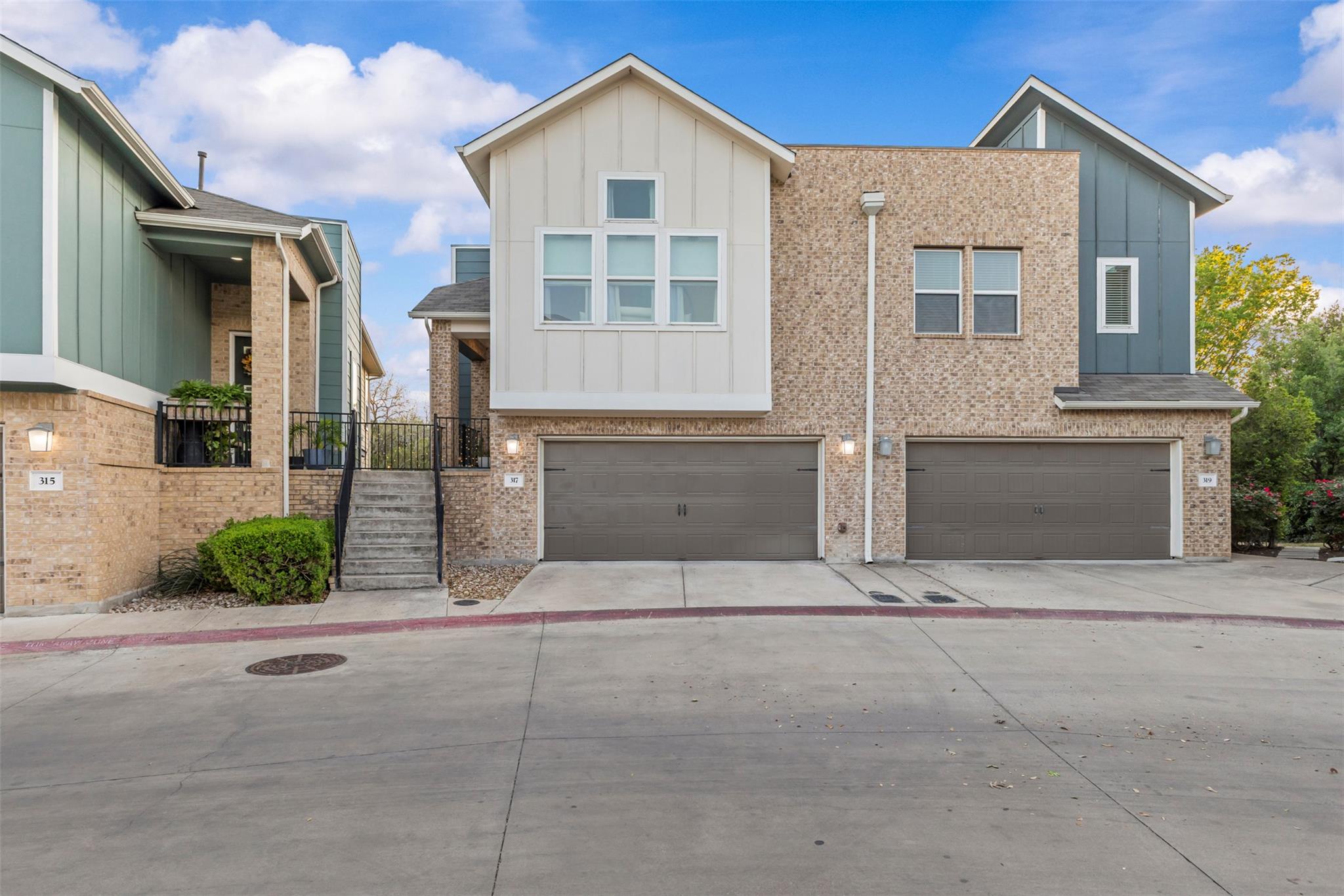 317 Bridgeford Dr, Austin, TX 78745