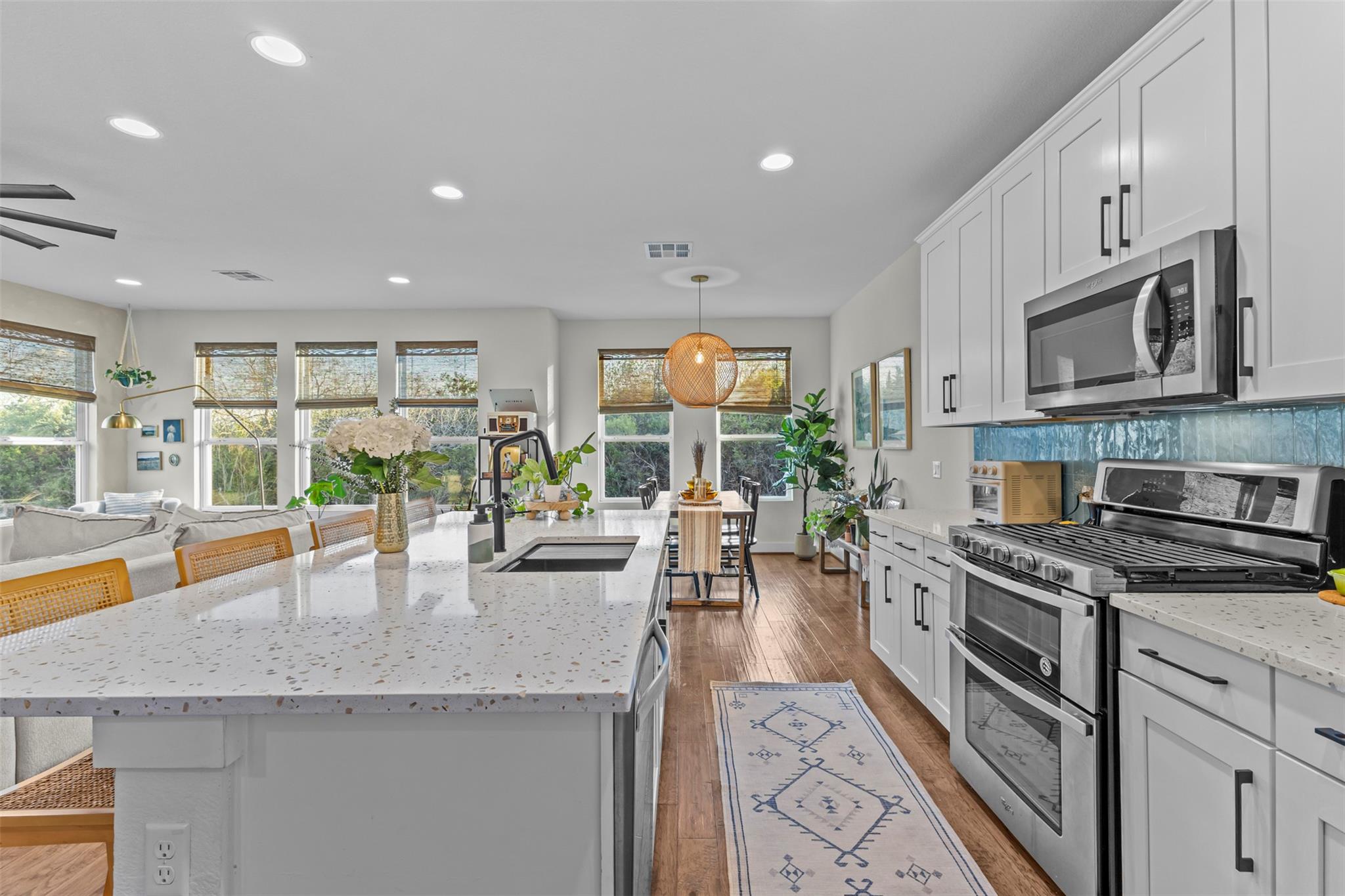 317 Bridgeford Dr, Austin, TX 78745