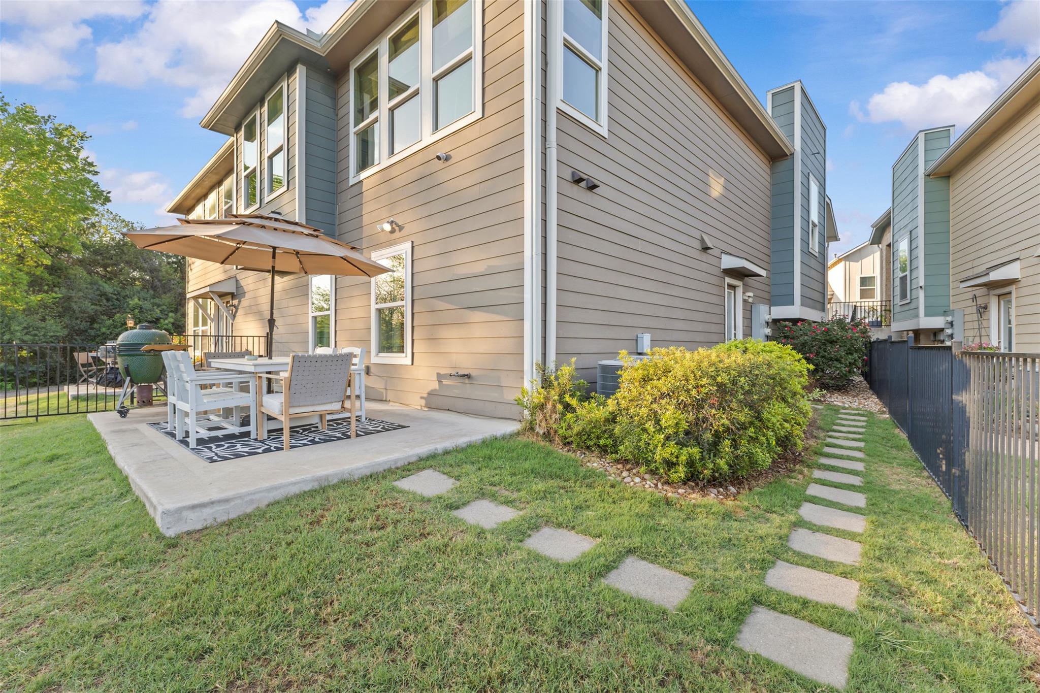 317 Bridgeford Dr, Austin, TX 78745