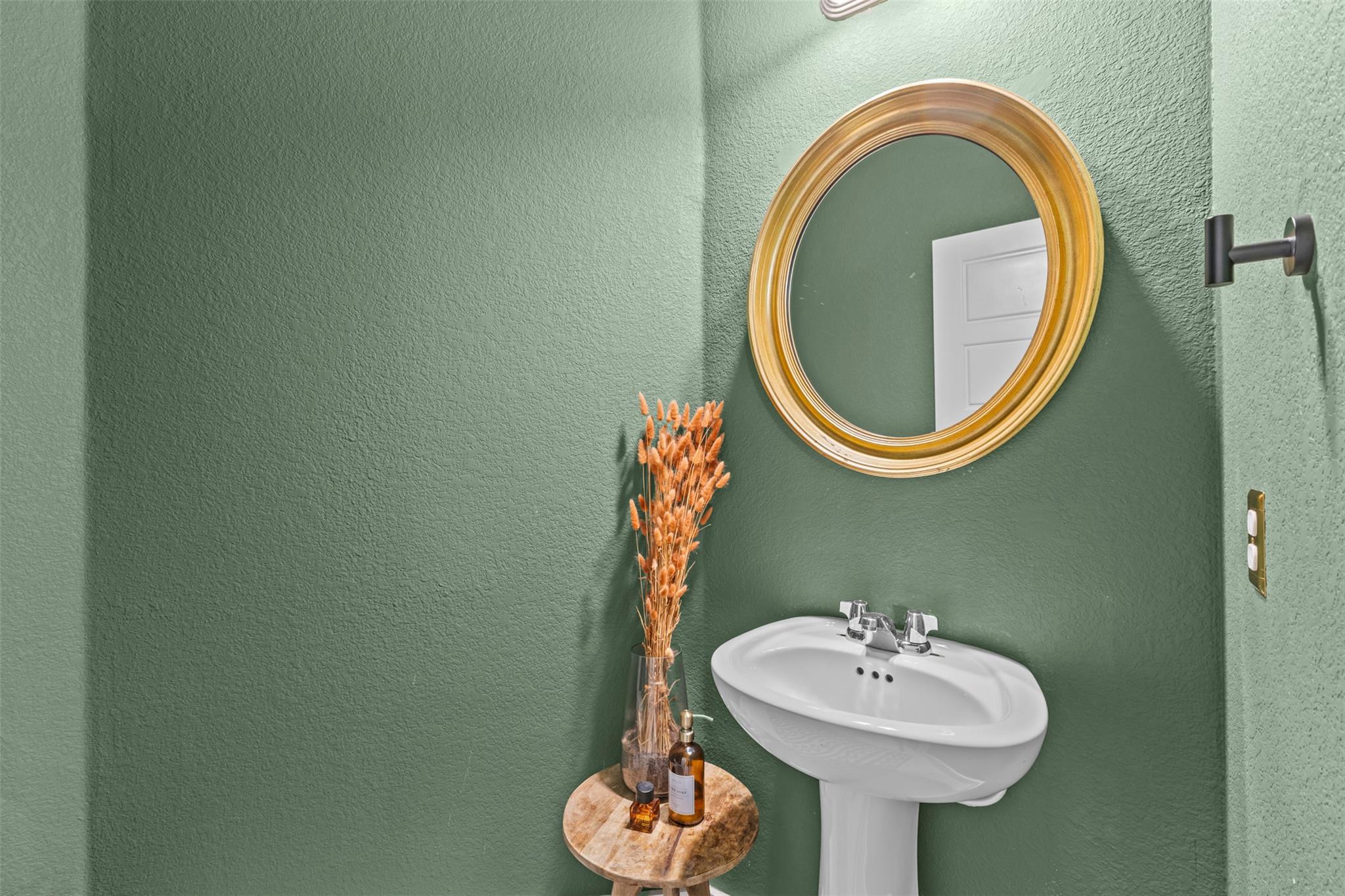 317 Bridgeford Dr, Austin, TX 78745