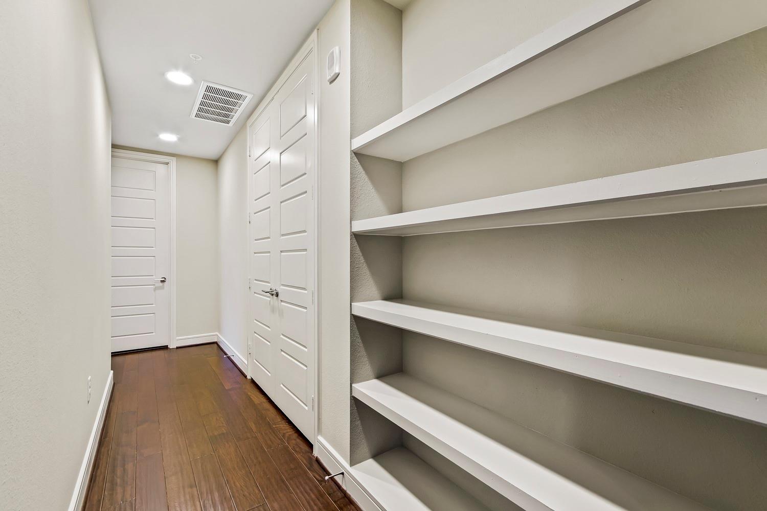 214 Barton Springs Rd # 1909, Austin, TX 78704