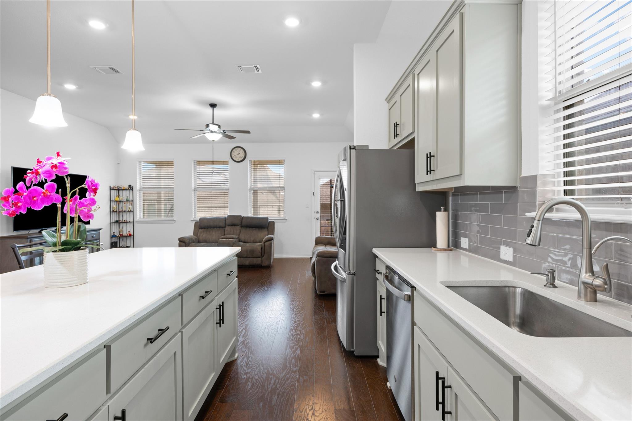 303 Eagle Ford Dr, Kyle, TX 78640