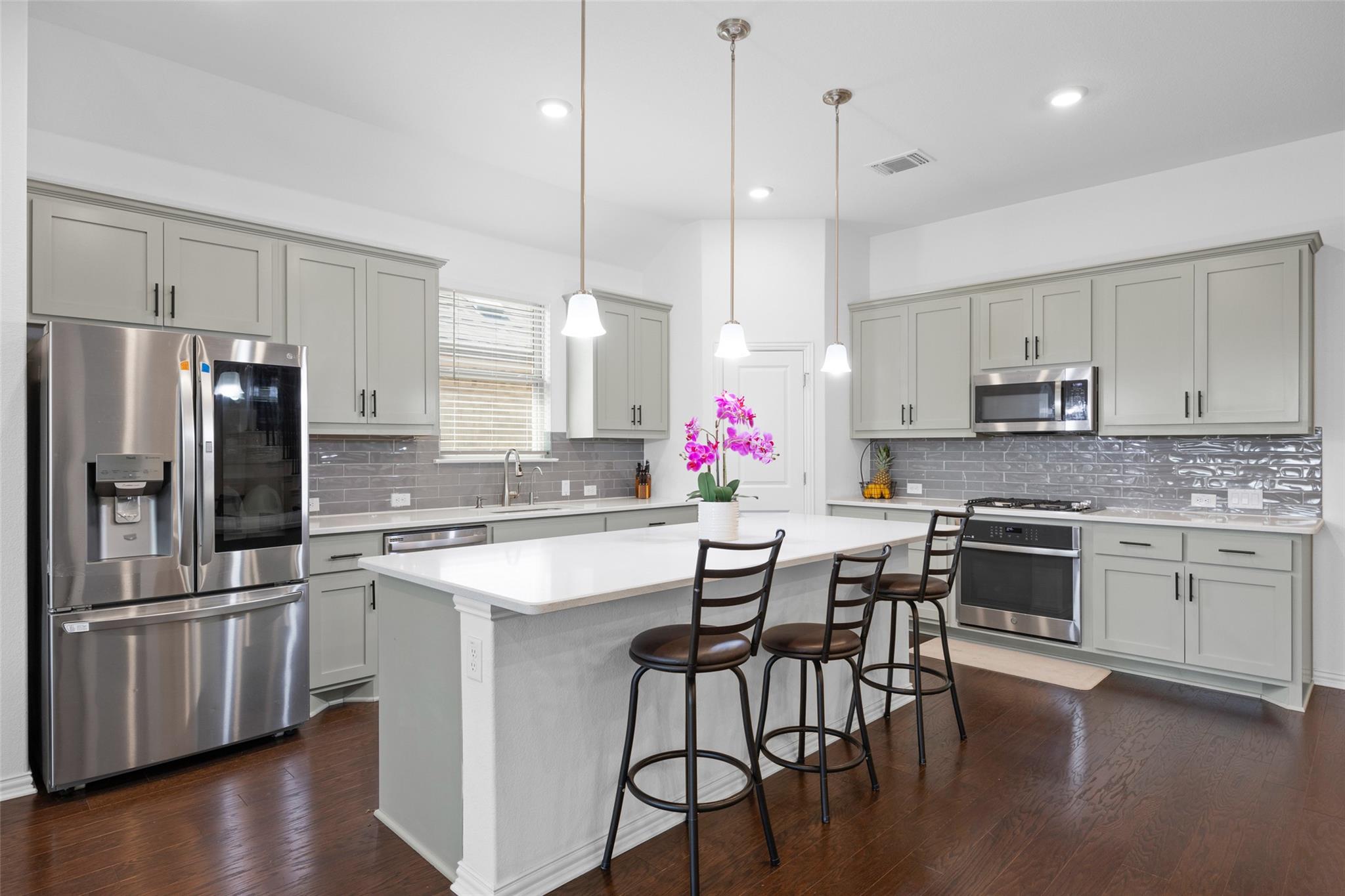 303 Eagle Ford Dr, Kyle, TX 78640