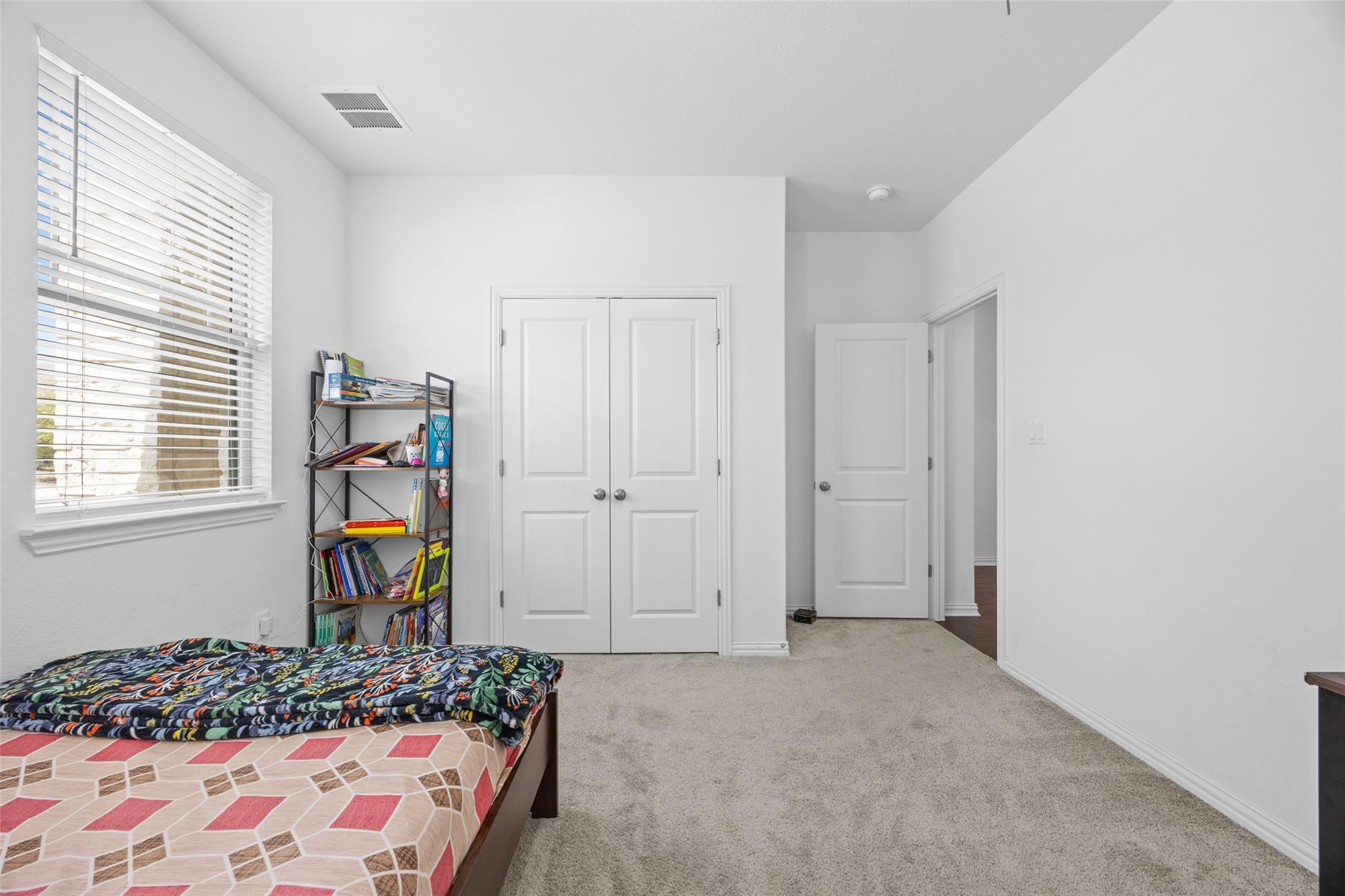 303 Eagle Ford Dr, Kyle, TX 78640