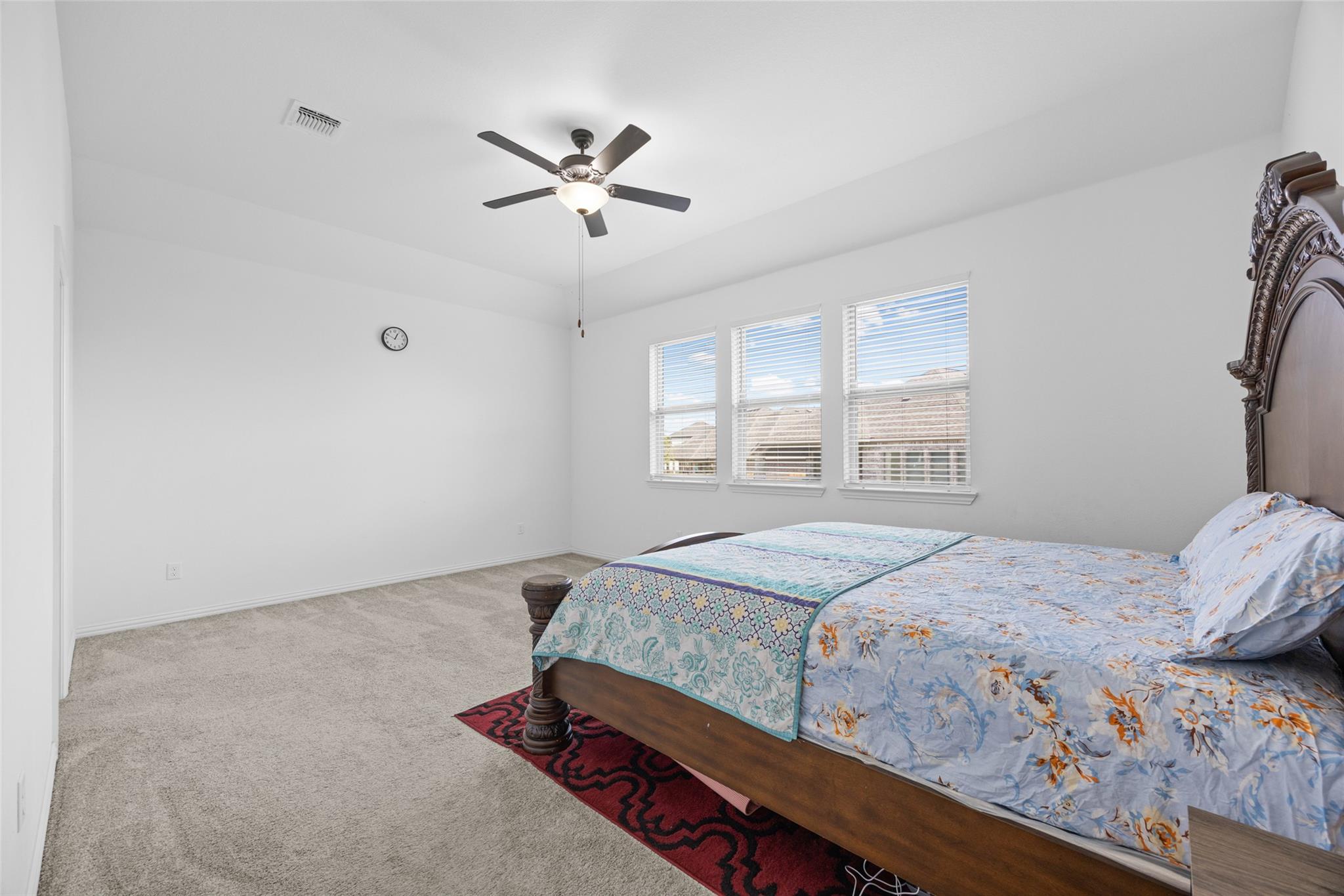 303 Eagle Ford Dr, Kyle, TX 78640