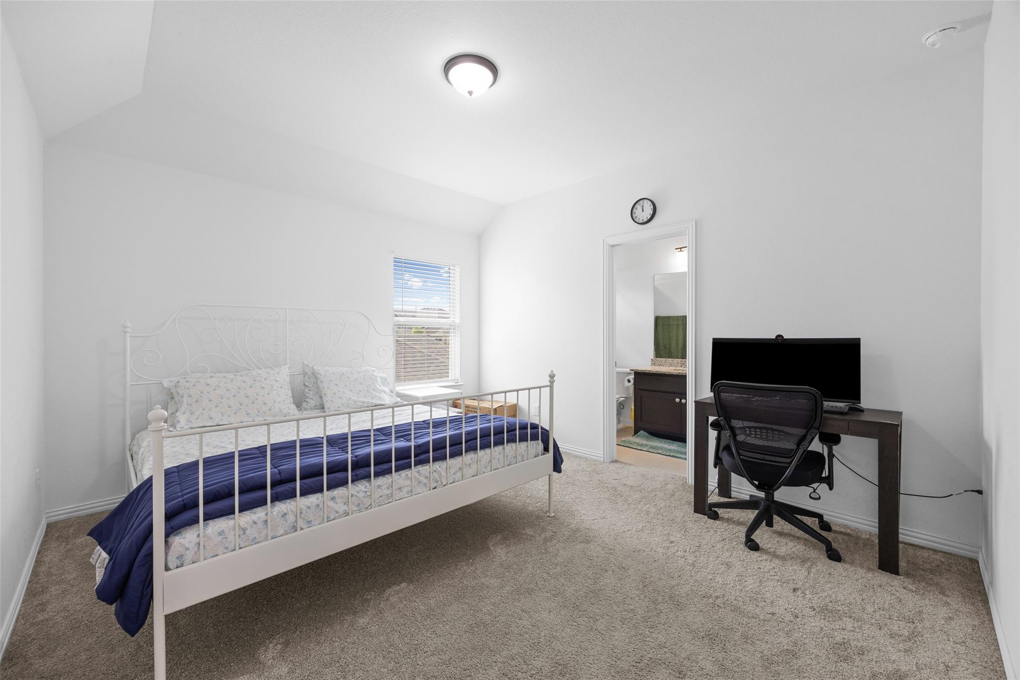 303 Eagle Ford Dr, Kyle, TX 78640