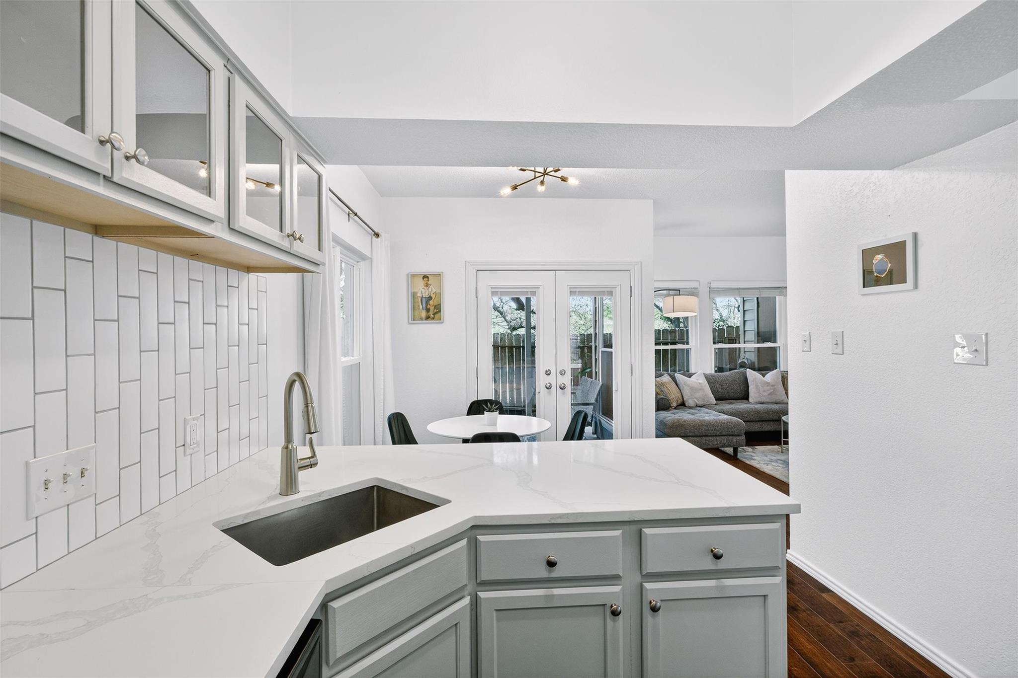 3809 Spicewood Springs Rd # 103, Austin, TX 78759