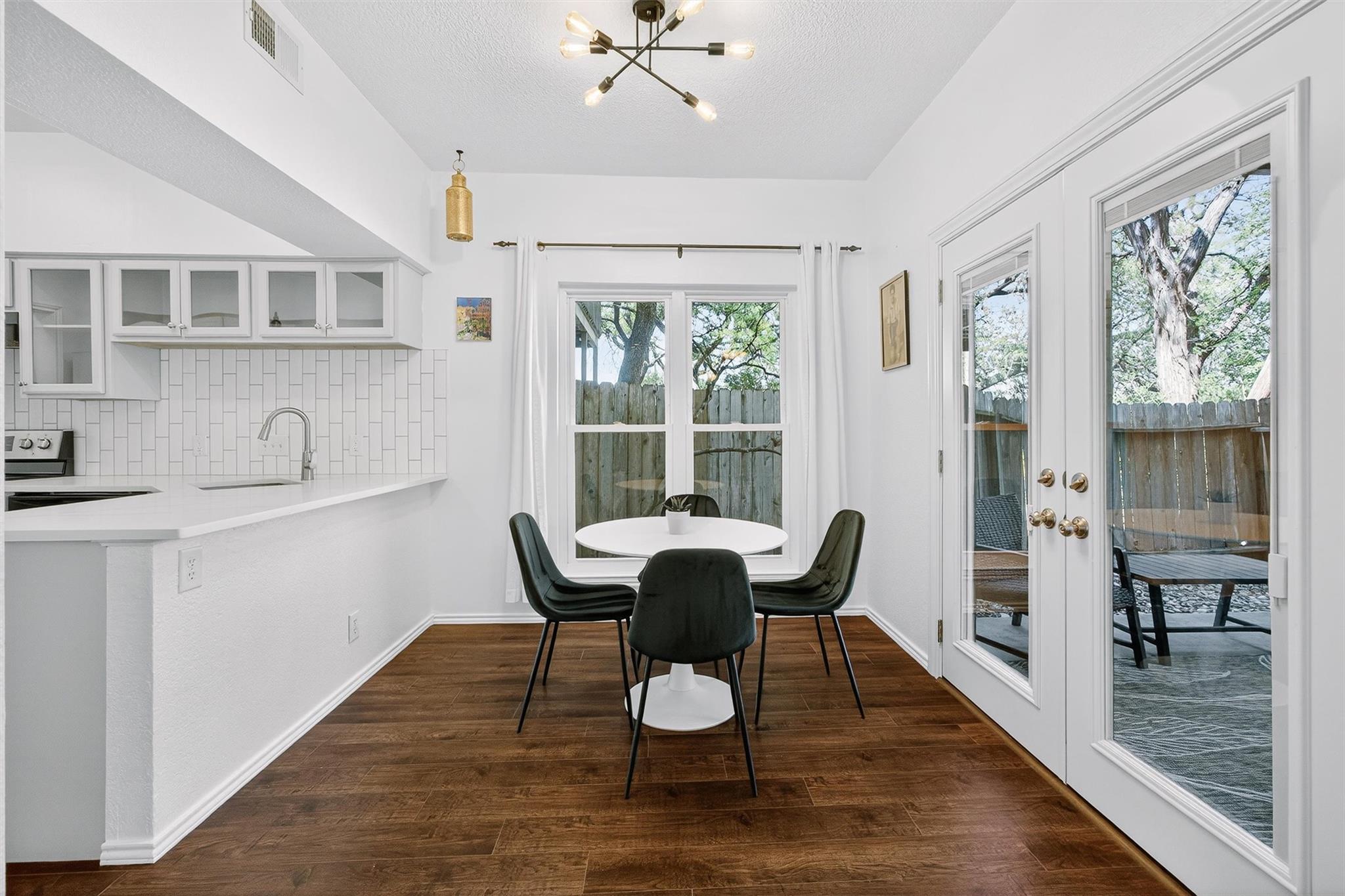 3809 Spicewood Springs Rd # 103, Austin, TX 78759