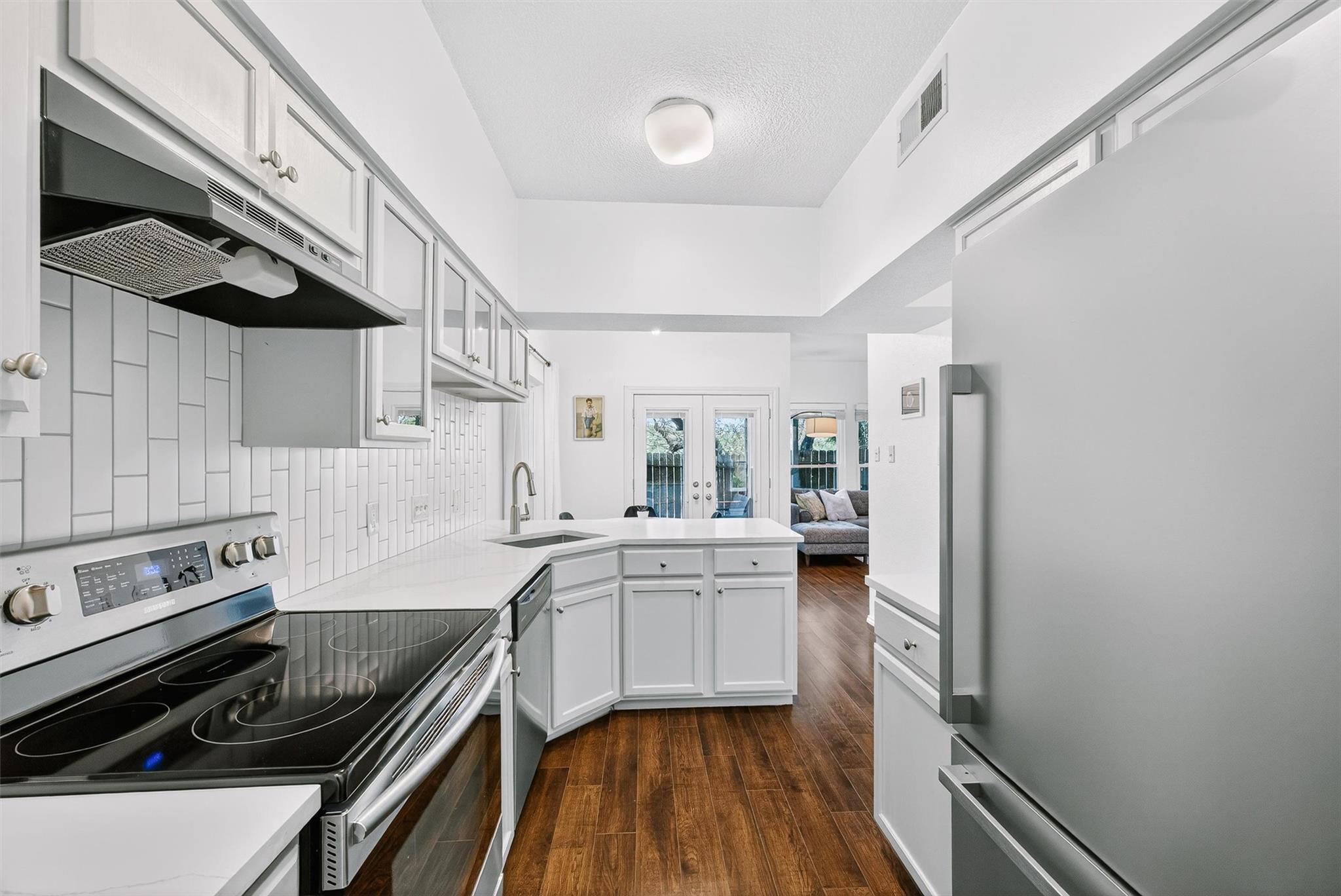 3809 Spicewood Springs Rd # 103, Austin, TX 78759