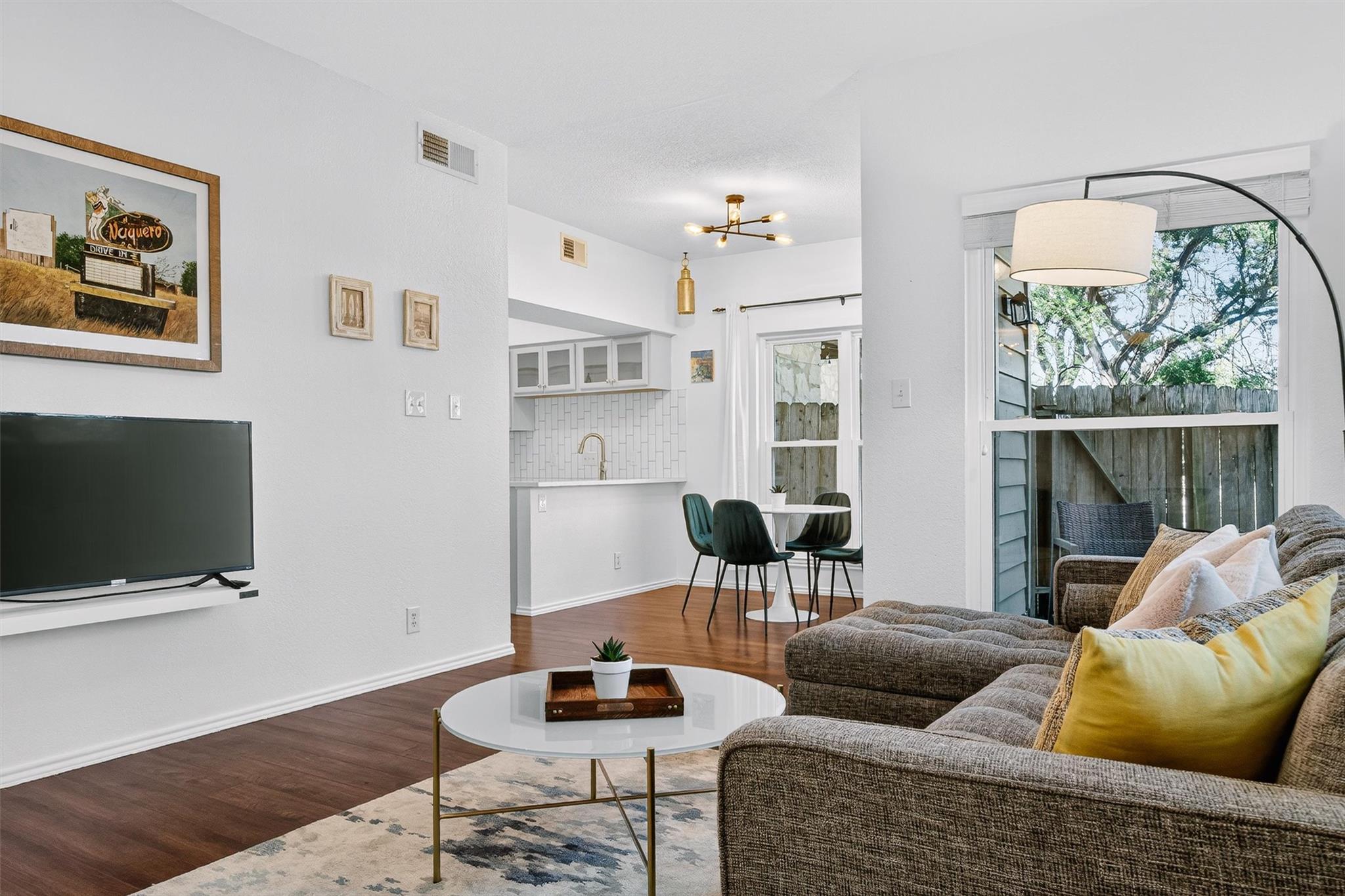 3809 Spicewood Springs Rd # 103, Austin, TX 78759