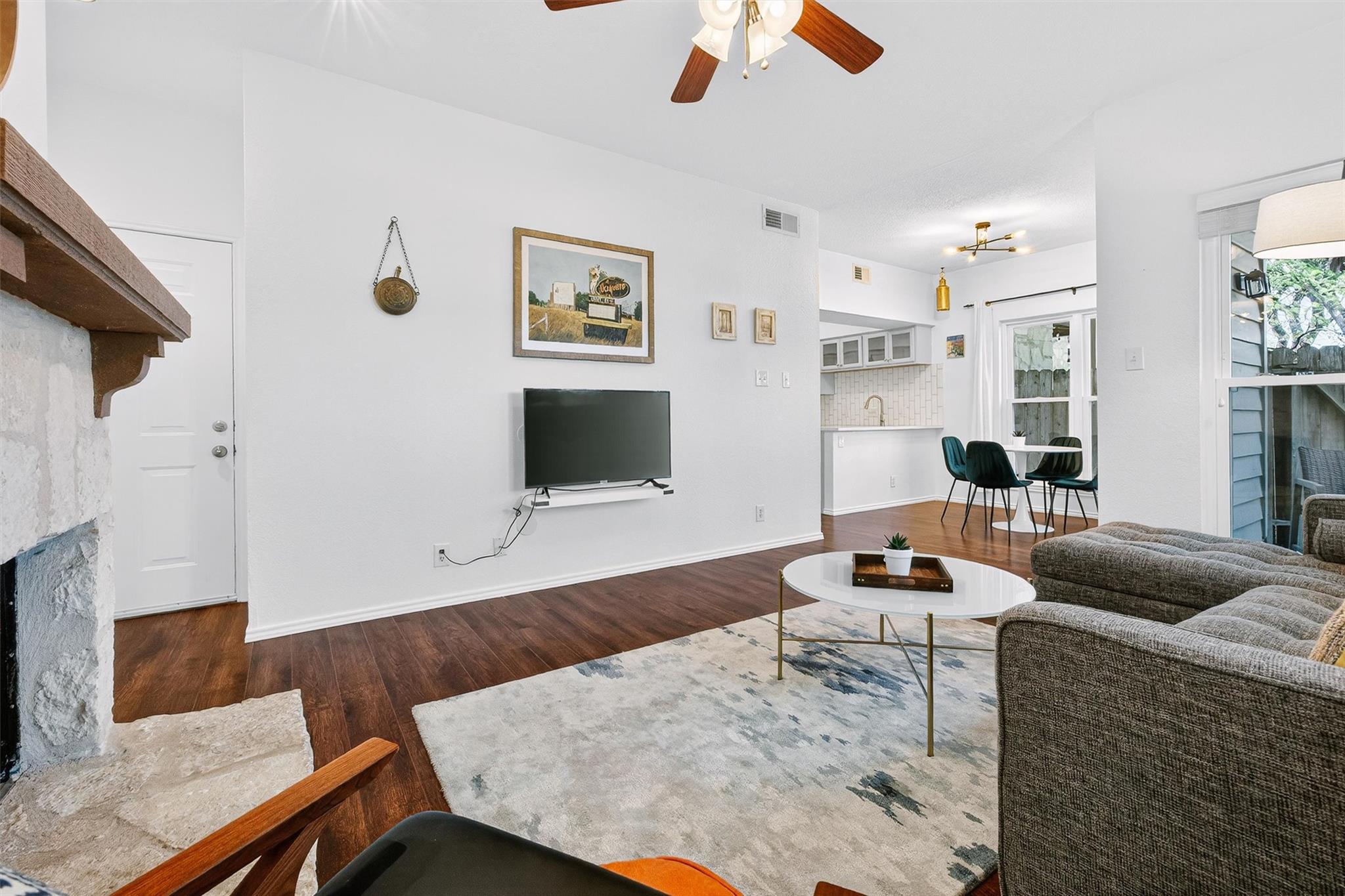 3809 Spicewood Springs Rd # 103, Austin, TX 78759