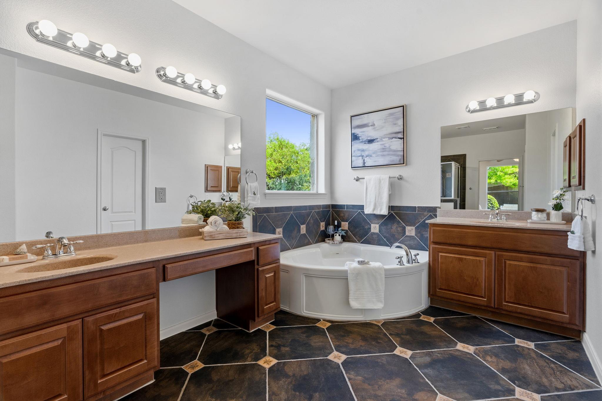 5604 Terravista Dr, Austin, TX 78735