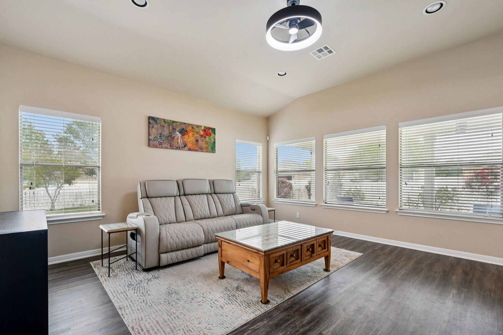 808 Great Sand Dunes Ave, Pflugerville, TX 78660