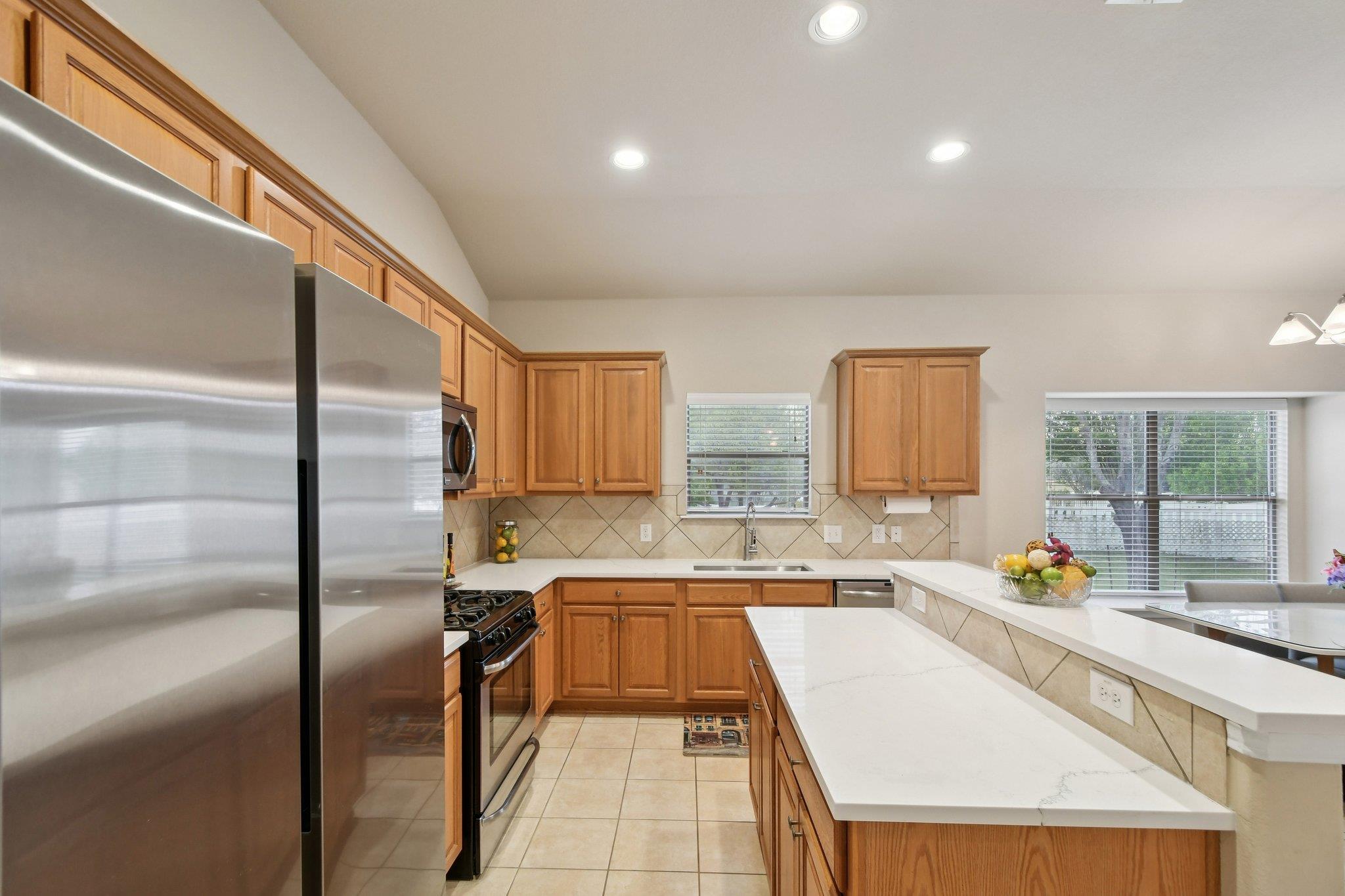 808 Great Sand Dunes Ave, Pflugerville, TX 78660