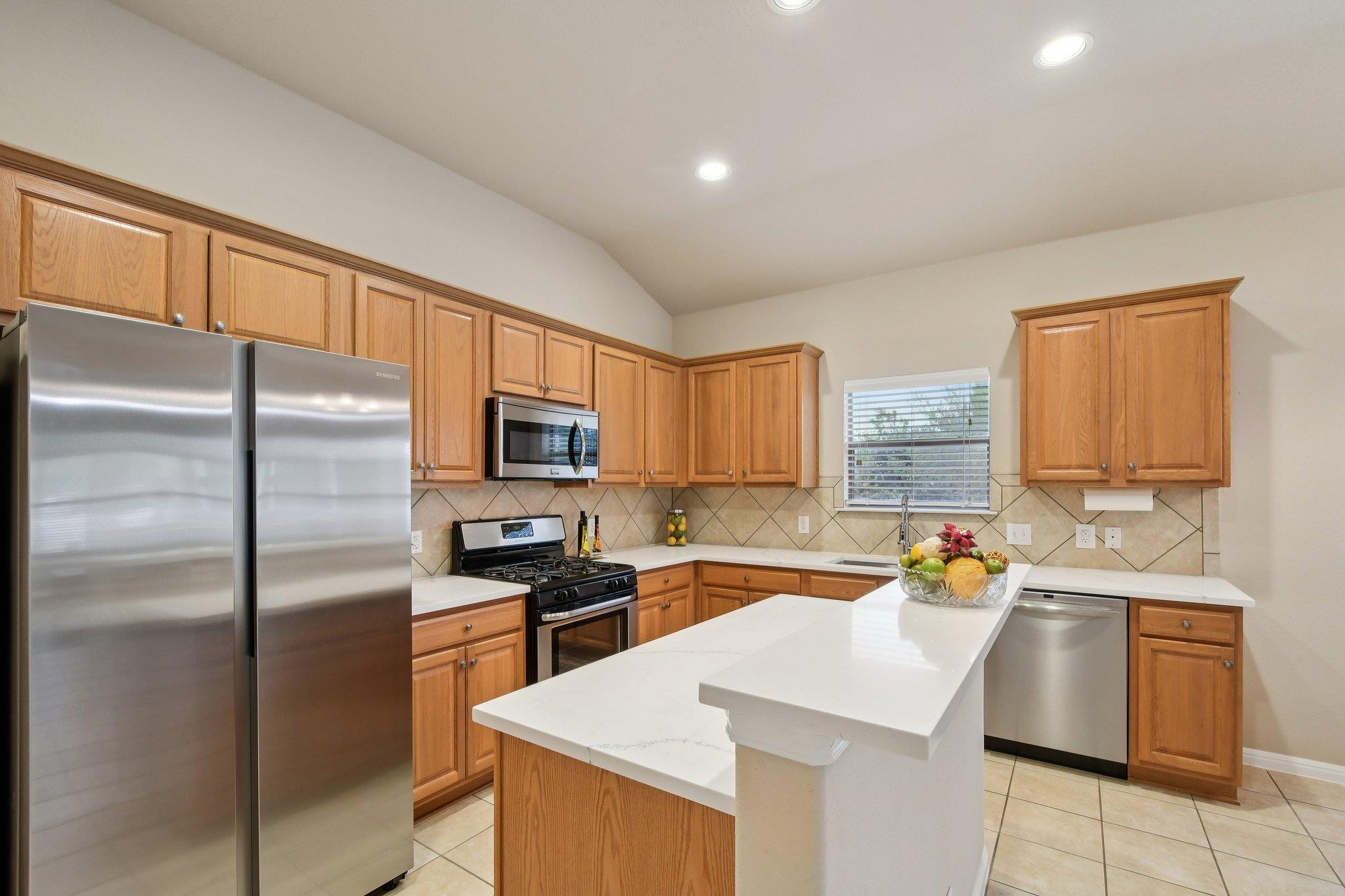 808 Great Sand Dunes Ave, Pflugerville, TX 78660