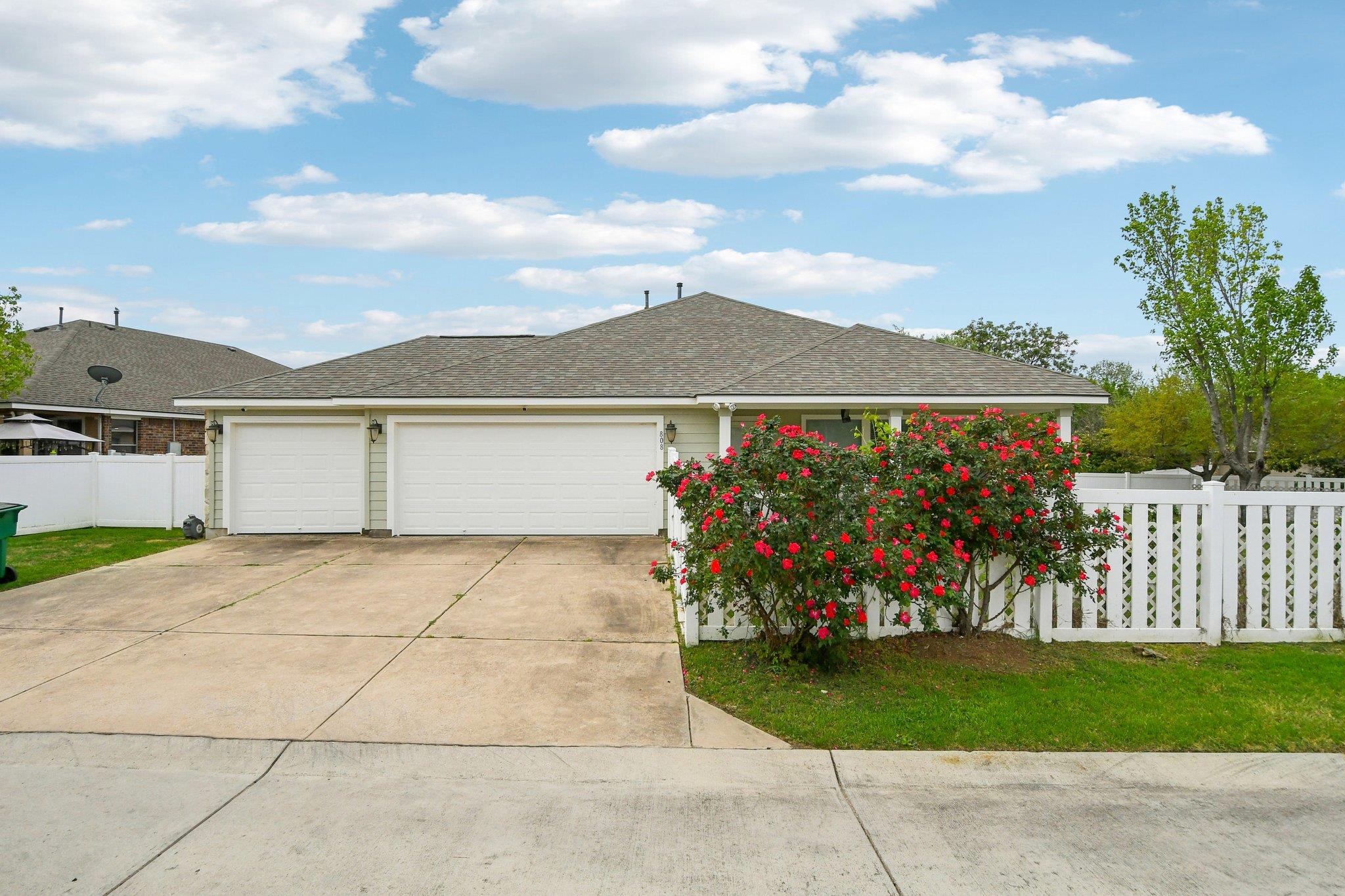 808 Great Sand Dunes Ave, Pflugerville, TX 78660