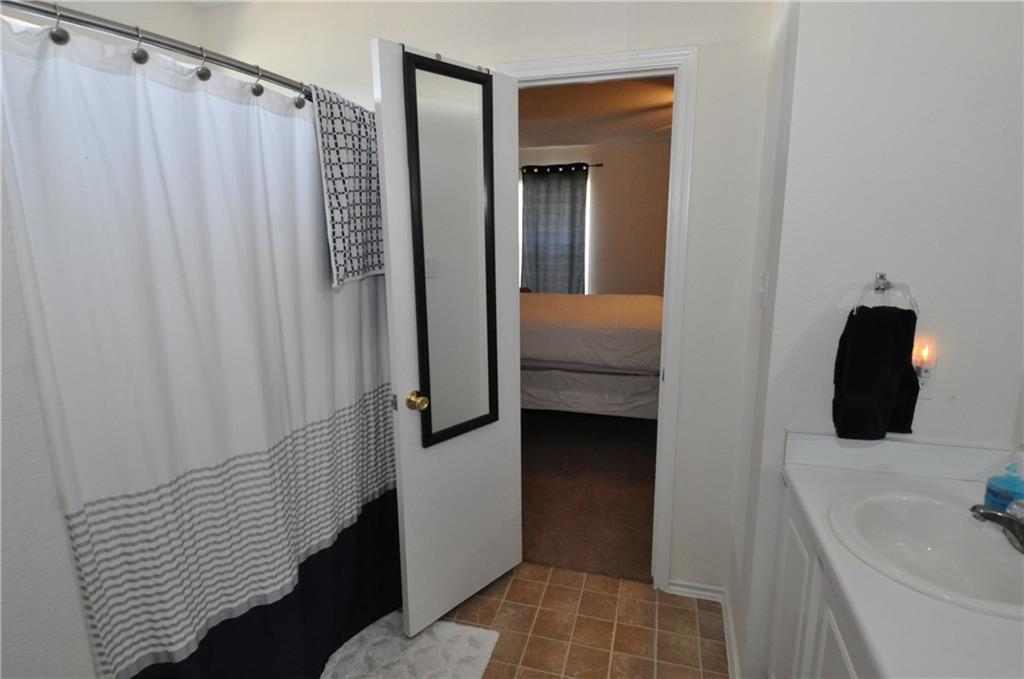 121 Pheasant Trl, Bastrop, TX 78602