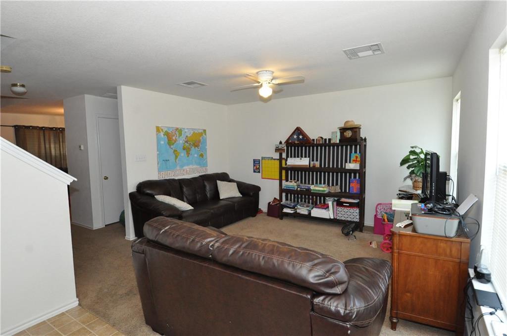 121 Pheasant Trl, Bastrop, TX 78602