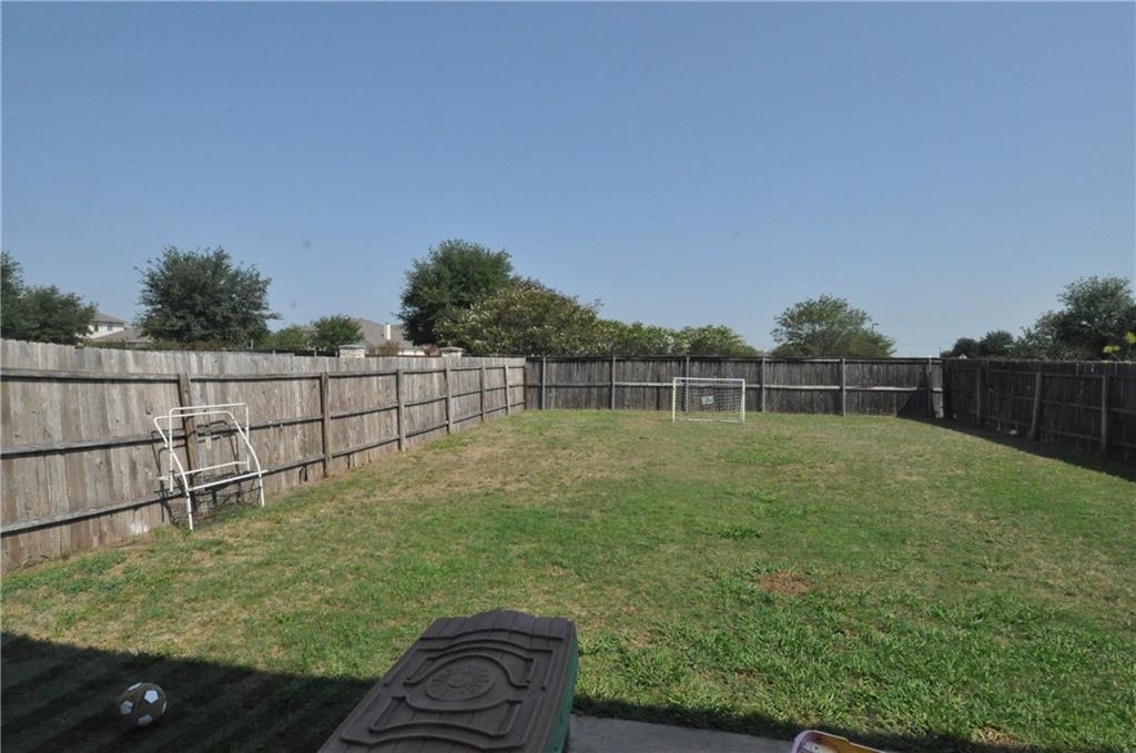 121 Pheasant Trl, Bastrop, TX 78602