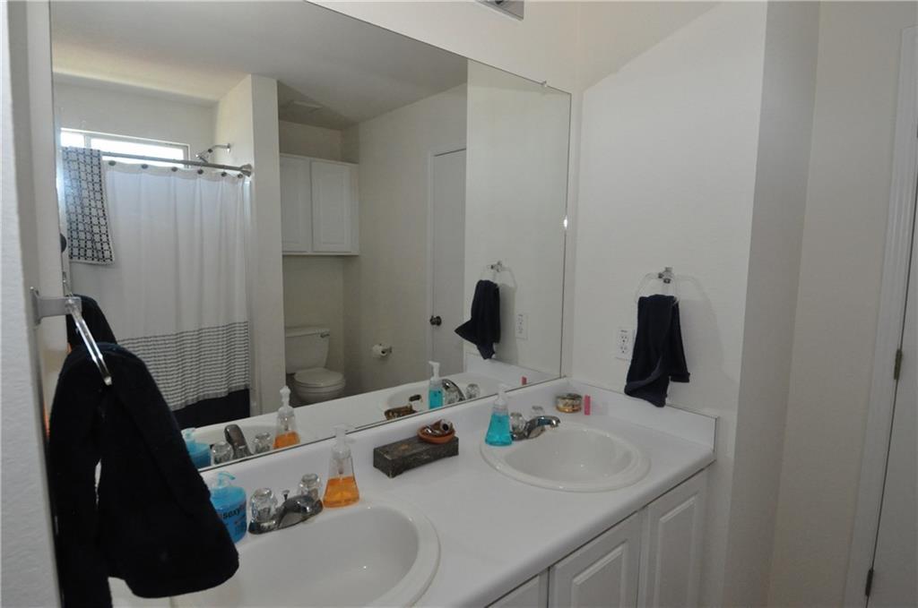 121 Pheasant Trl, Bastrop, TX 78602