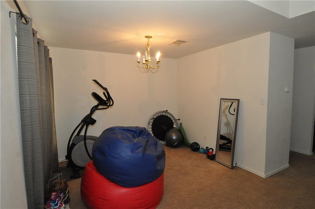 121 Pheasant Trl, Bastrop, TX 78602