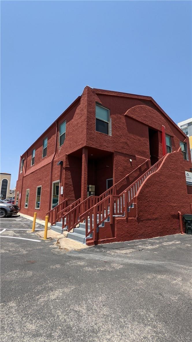 222 E Hutchison St # 204, San Marcos, TX 78666