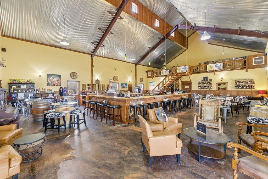 315 Ranch Road 1376, Fredericksburg, TX 78624