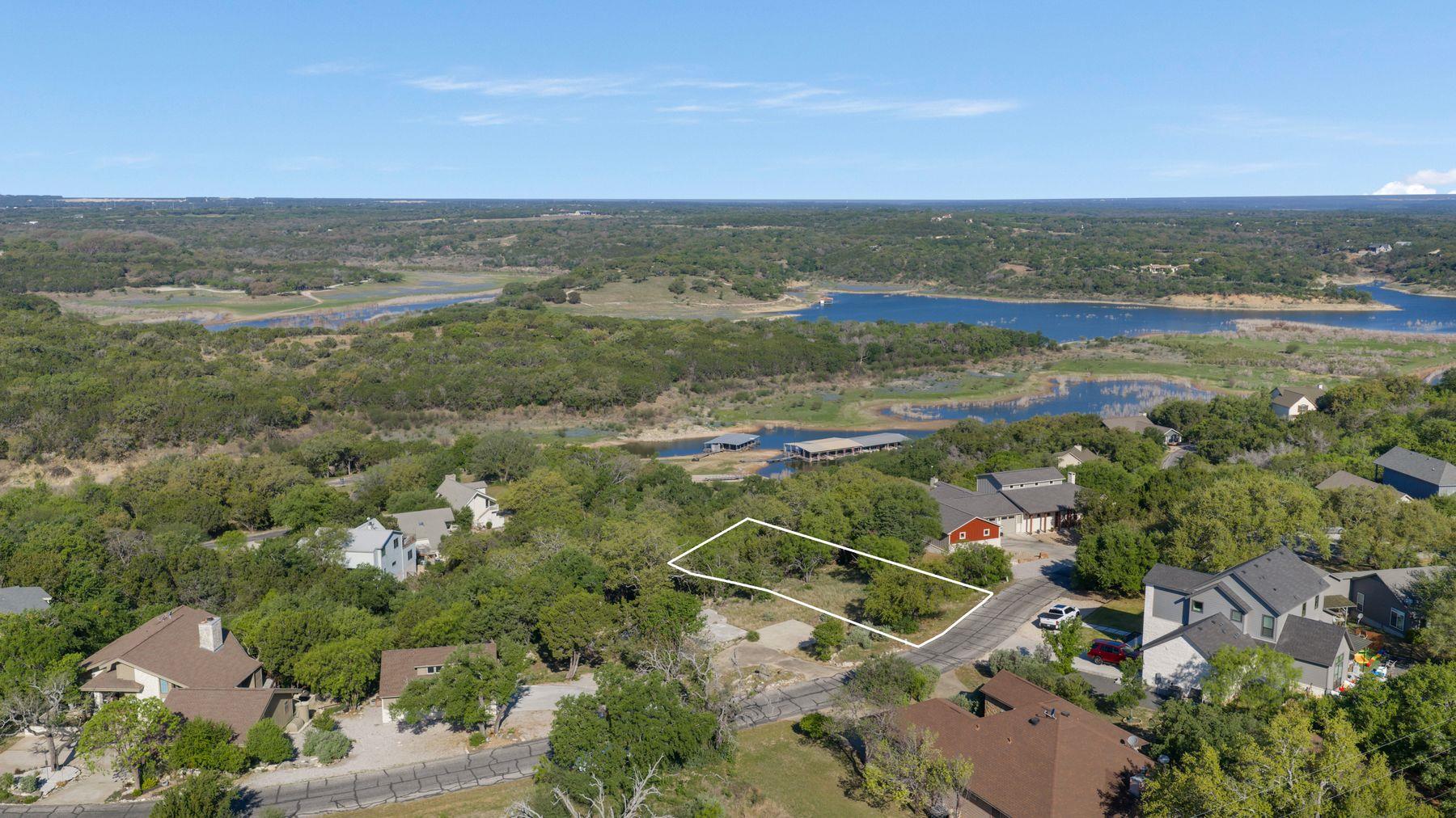 329 Kendall Dr, Spicewood, TX 78669