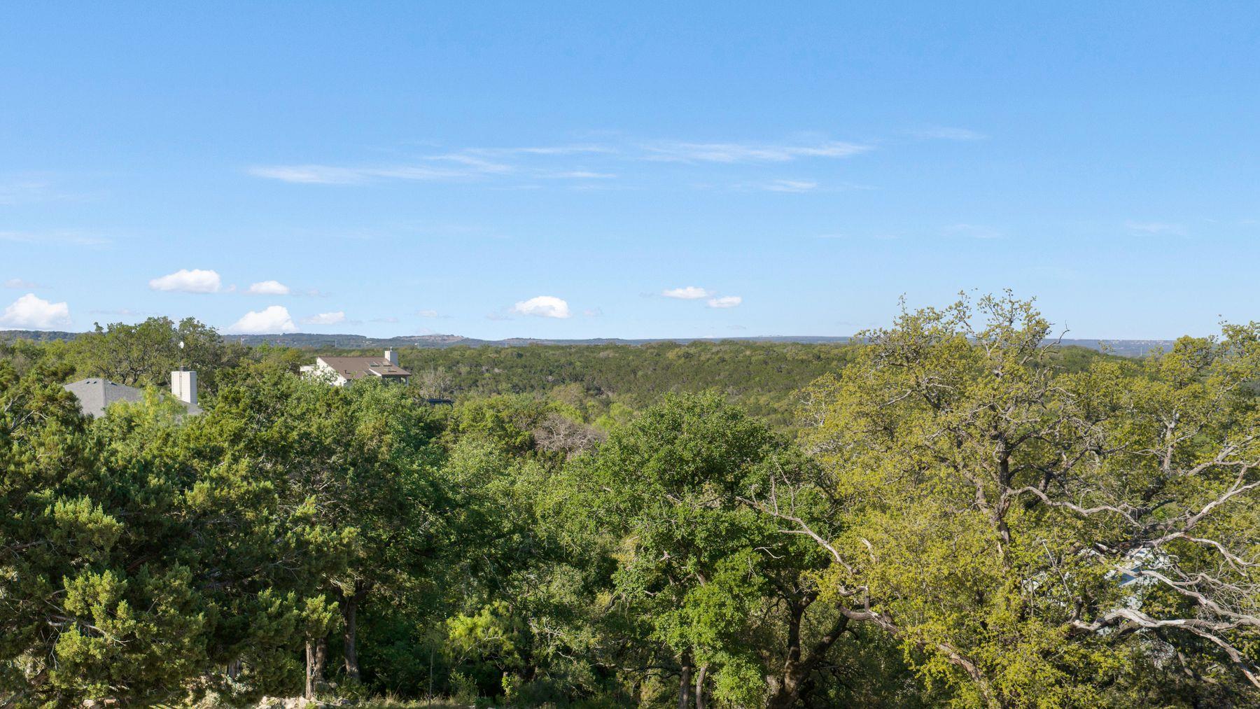 329 Kendall Dr, Spicewood, TX 78669