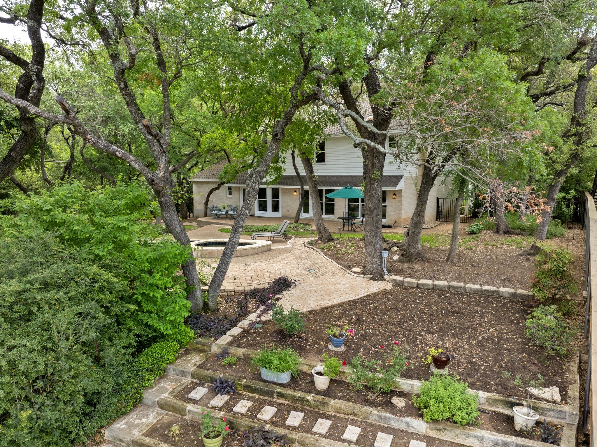 2900 Angelfire Ln, Austin, TX 78746