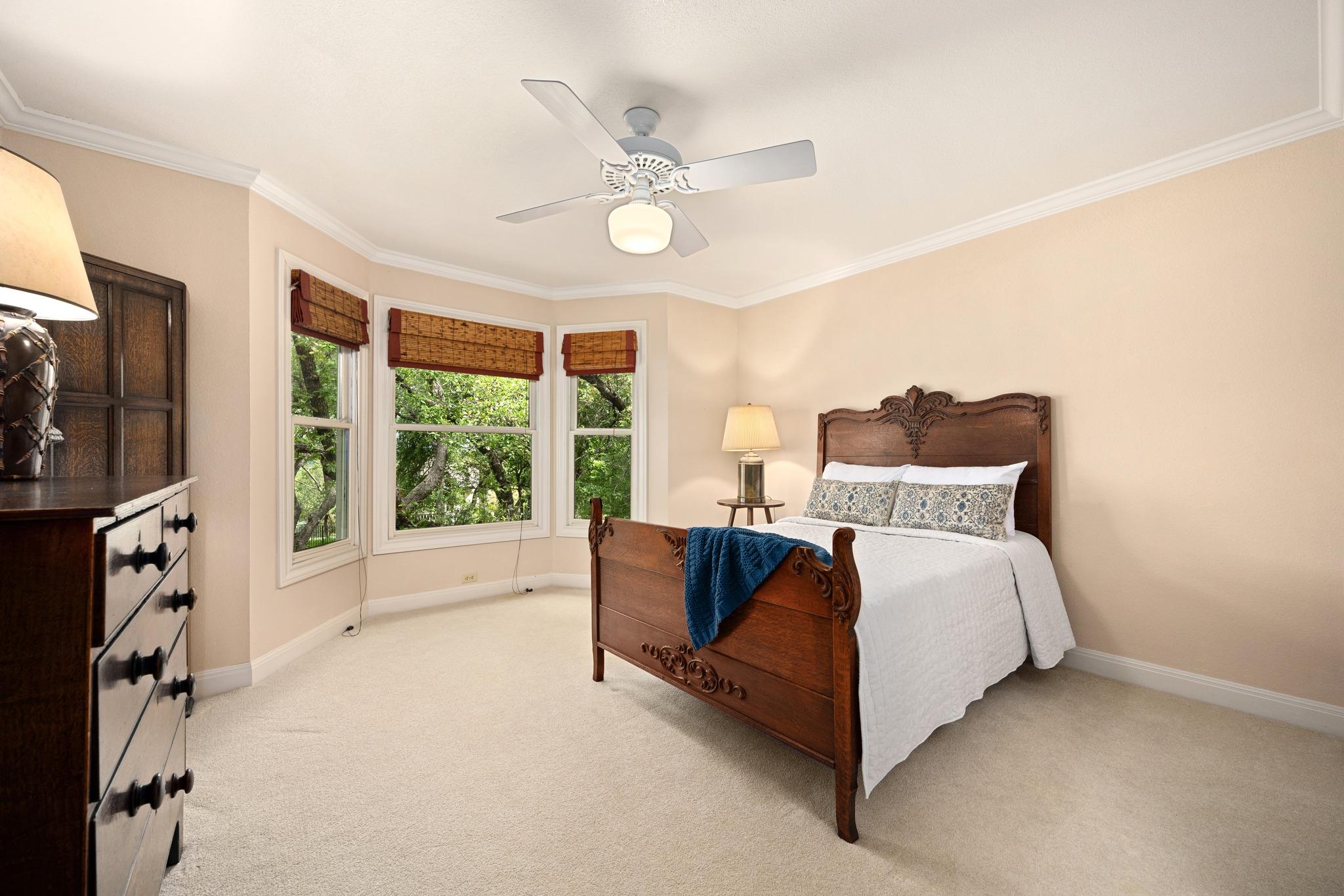 2900 Angelfire Ln, Austin, TX 78746