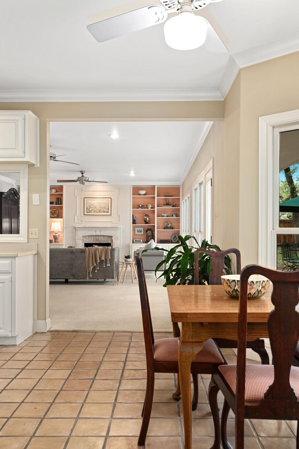 2900 Angelfire Ln, Austin, TX 78746