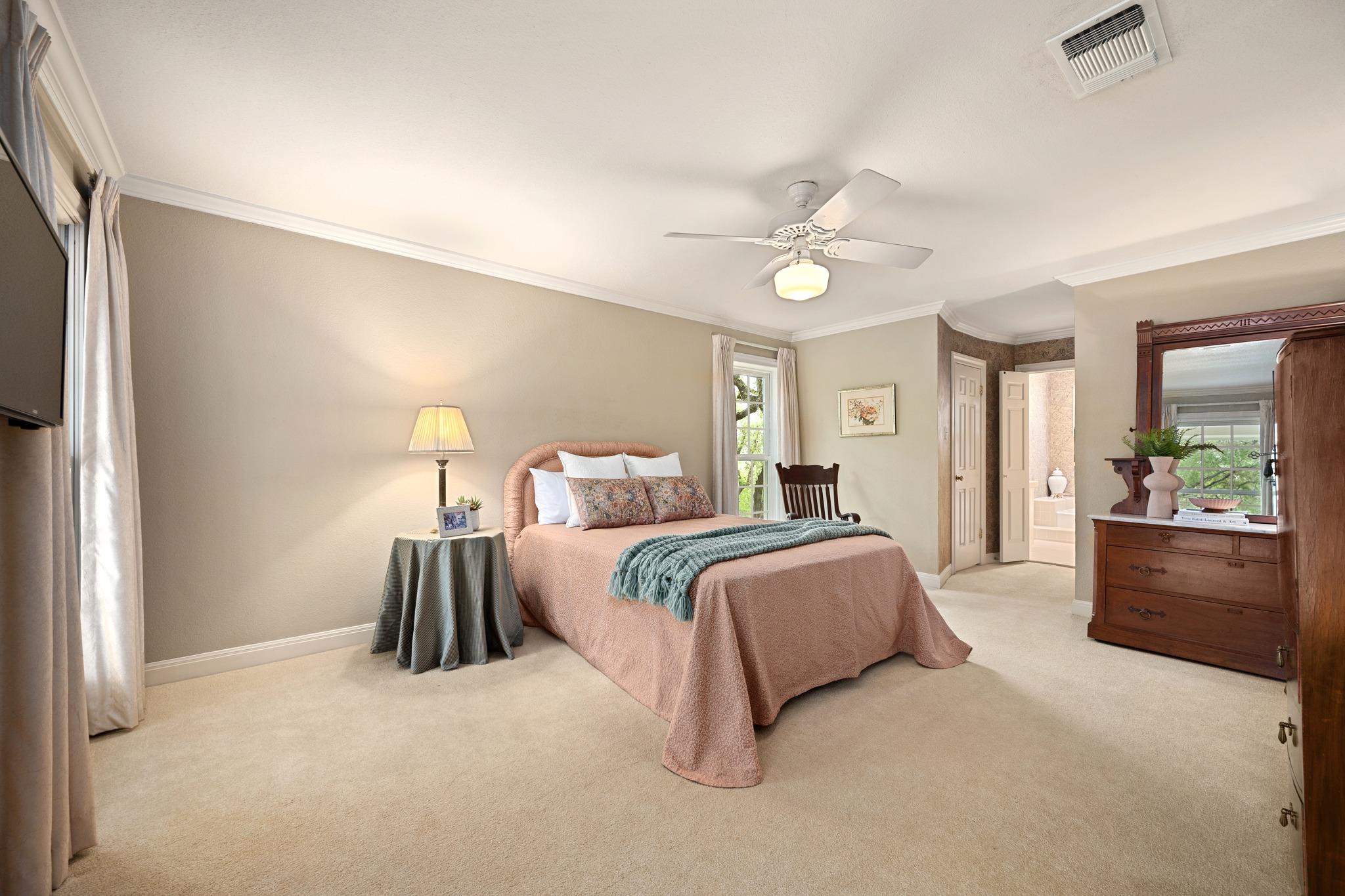 2900 Angelfire Ln, Austin, TX 78746