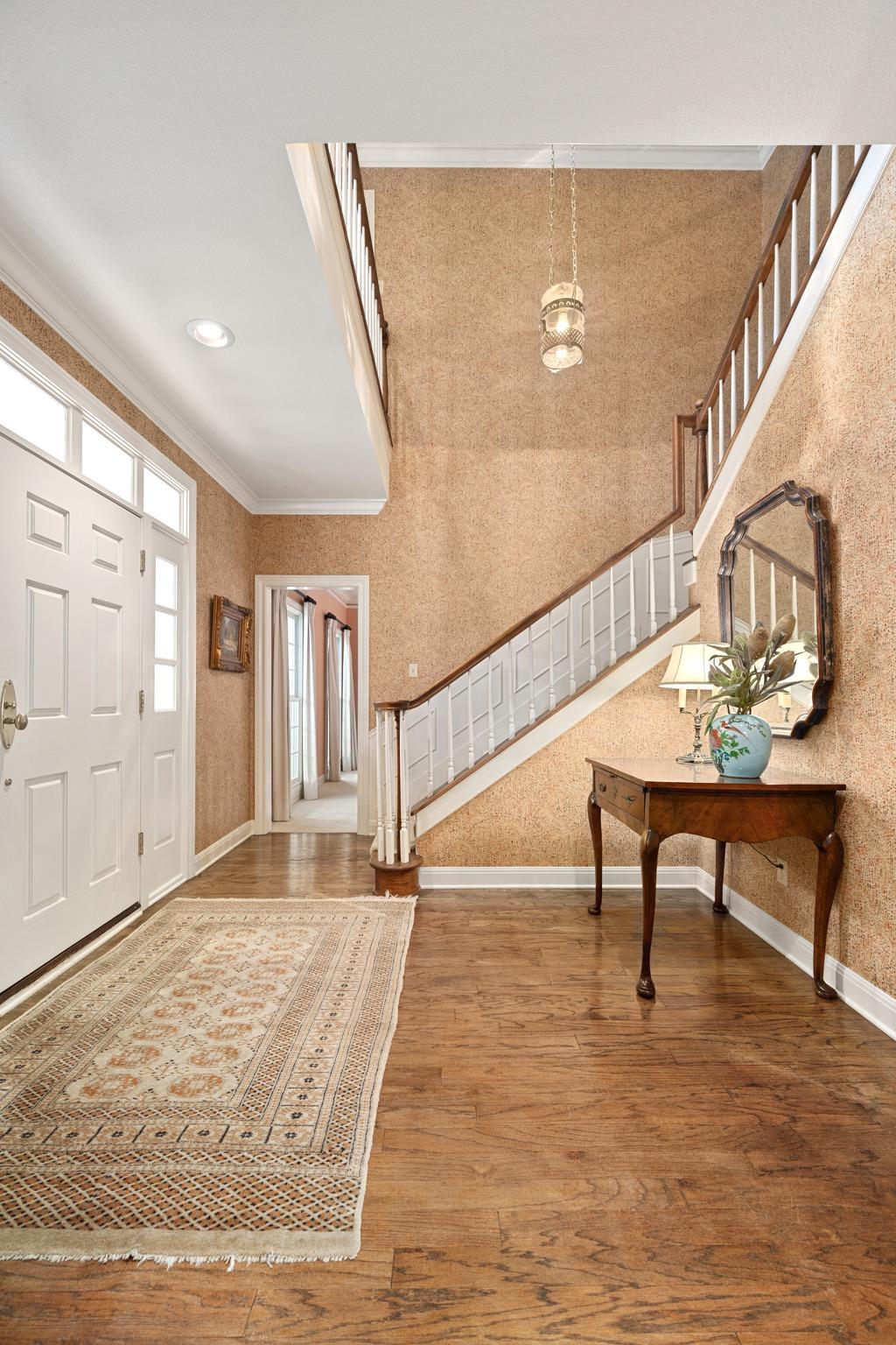 2900 Angelfire Ln, Austin, TX 78746