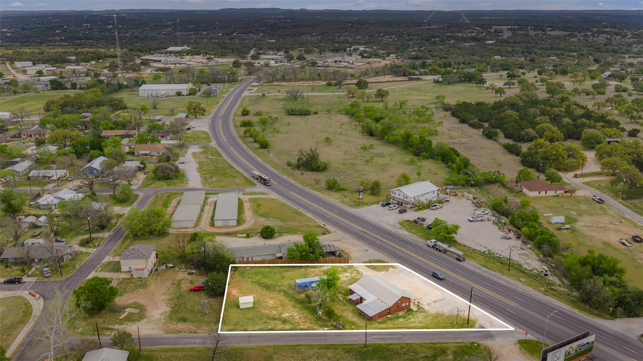 201 N Us Highway 281, Johnson City, TX 78636