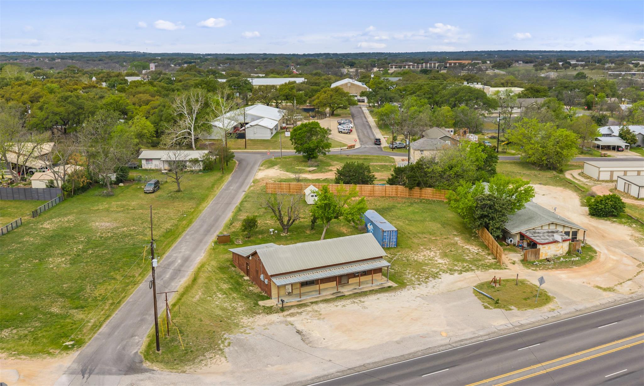 201 N Us Highway 281, Johnson City, TX 78636