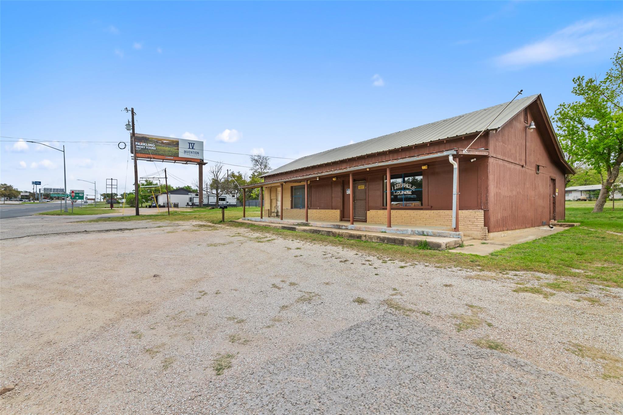 201 N Us Highway 281, Johnson City, TX 78636