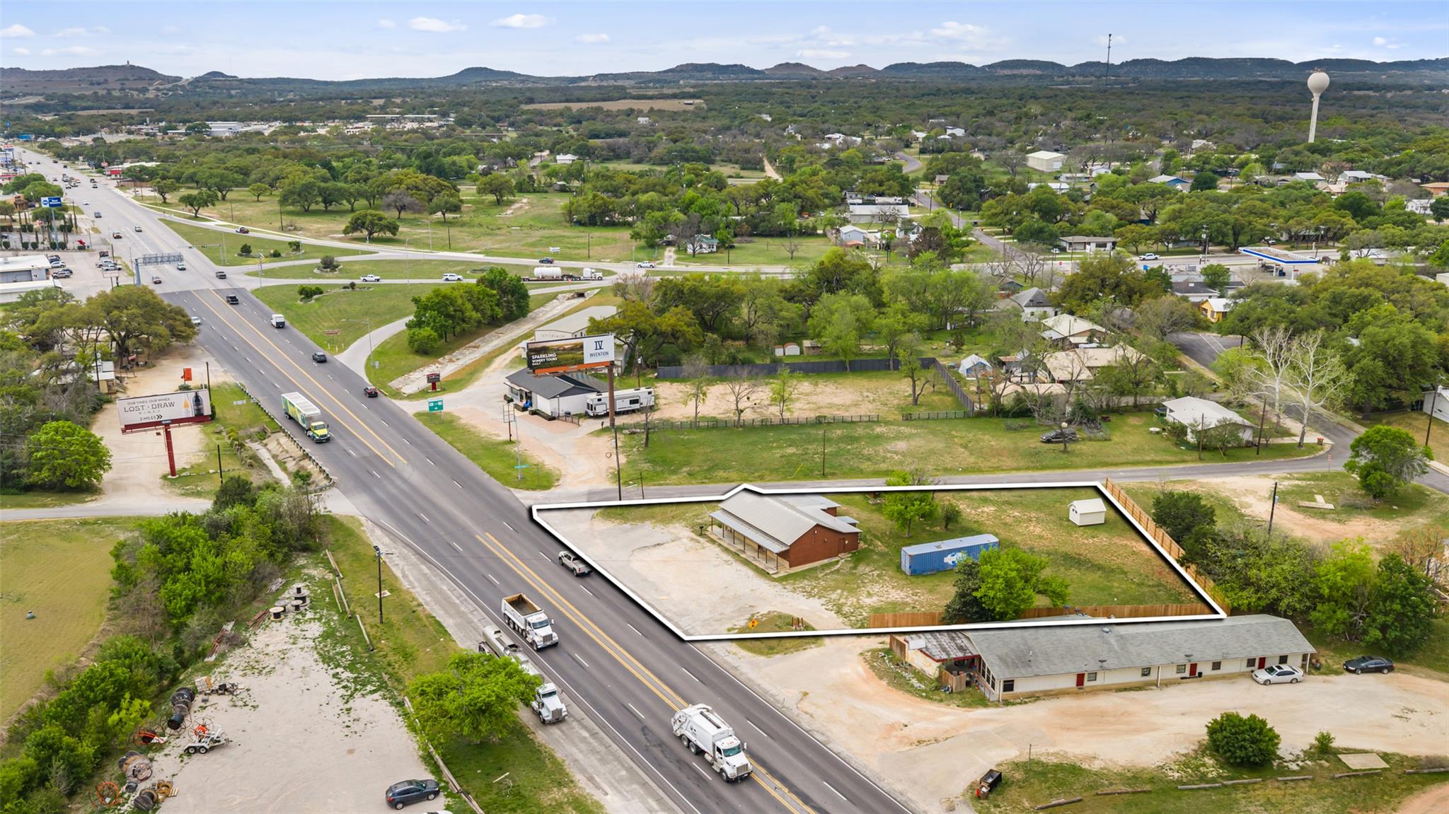 201 N Us Highway 281, Johnson City, TX 78636