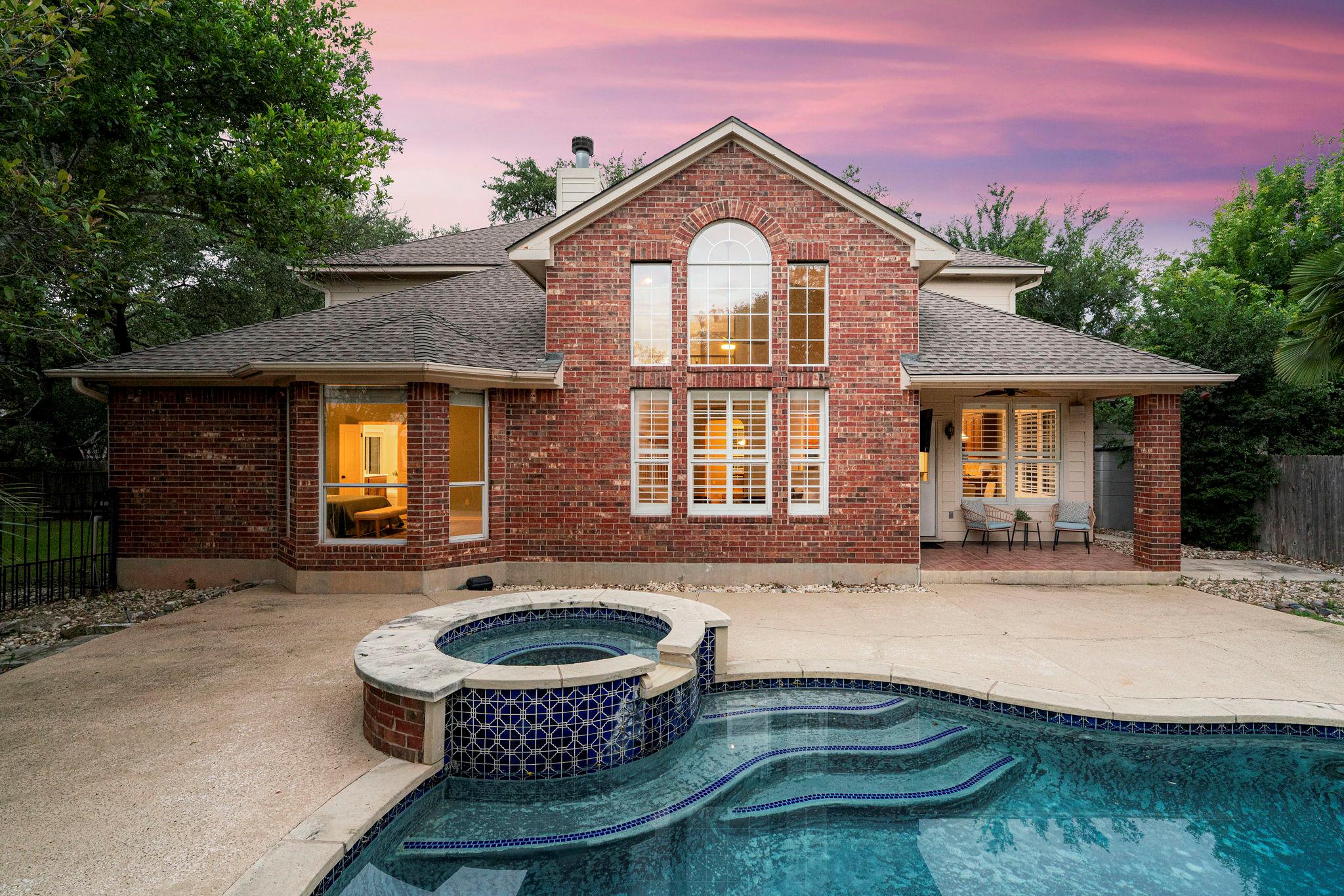 5800 Anselm Ct, Austin, TX 78739