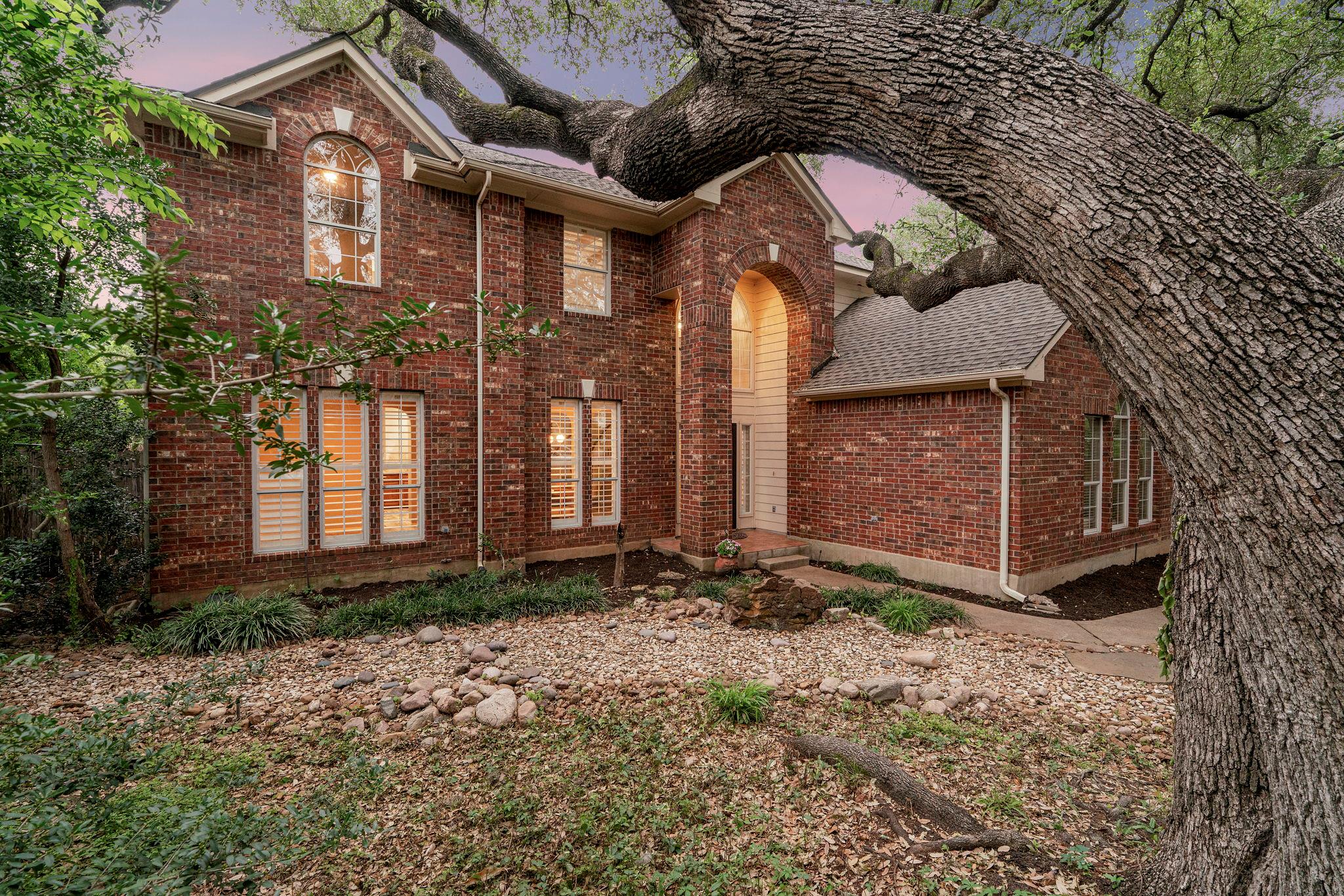 5800 Anselm Ct, Austin, TX 78739