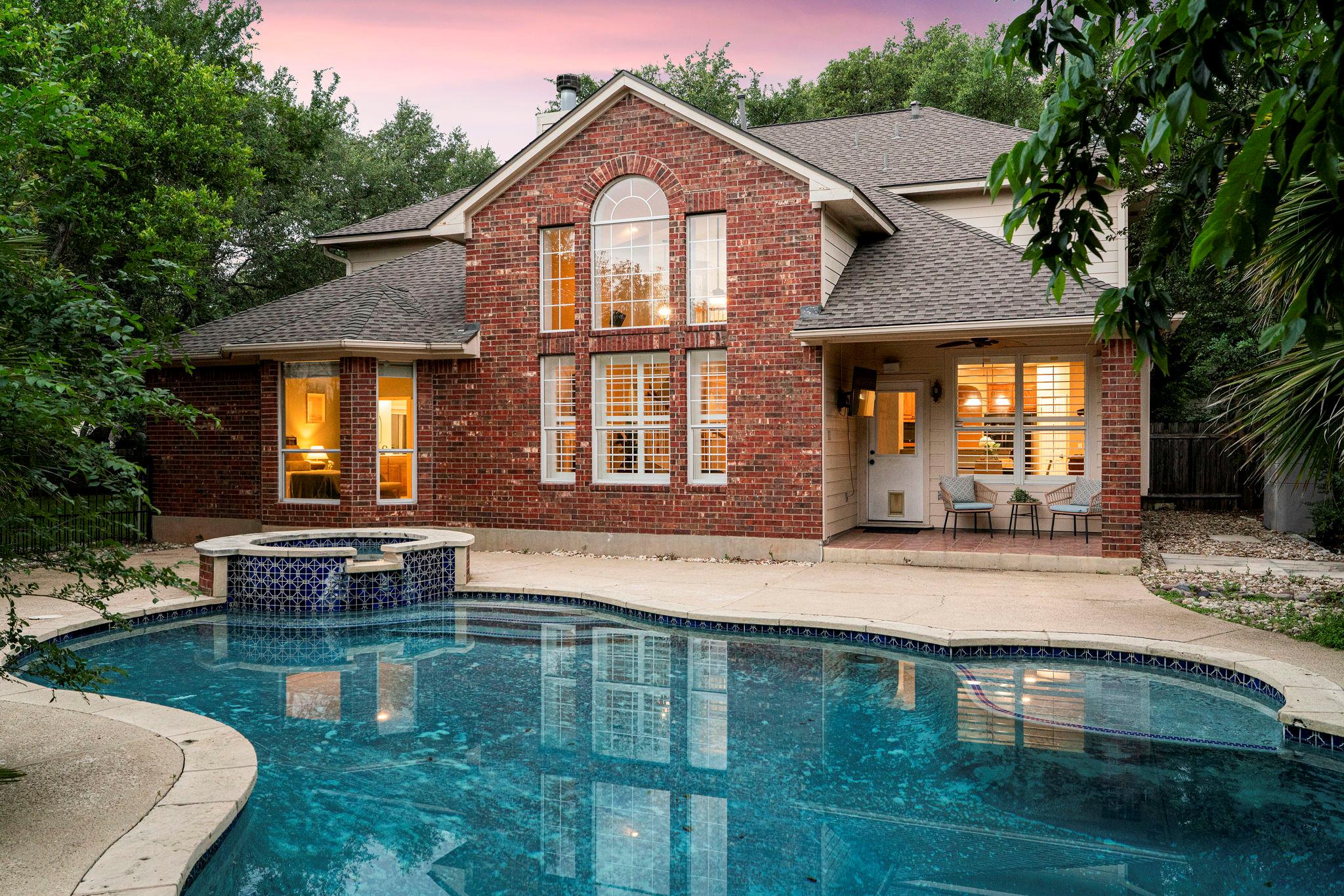 5800 Anselm Ct, Austin, TX 78739
