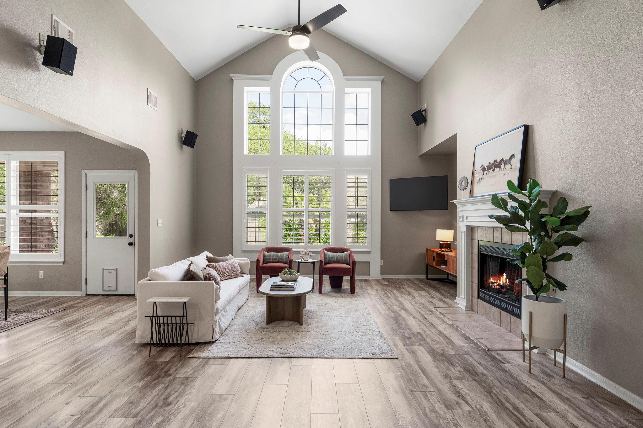 5800 Anselm Ct, Austin, TX 78739