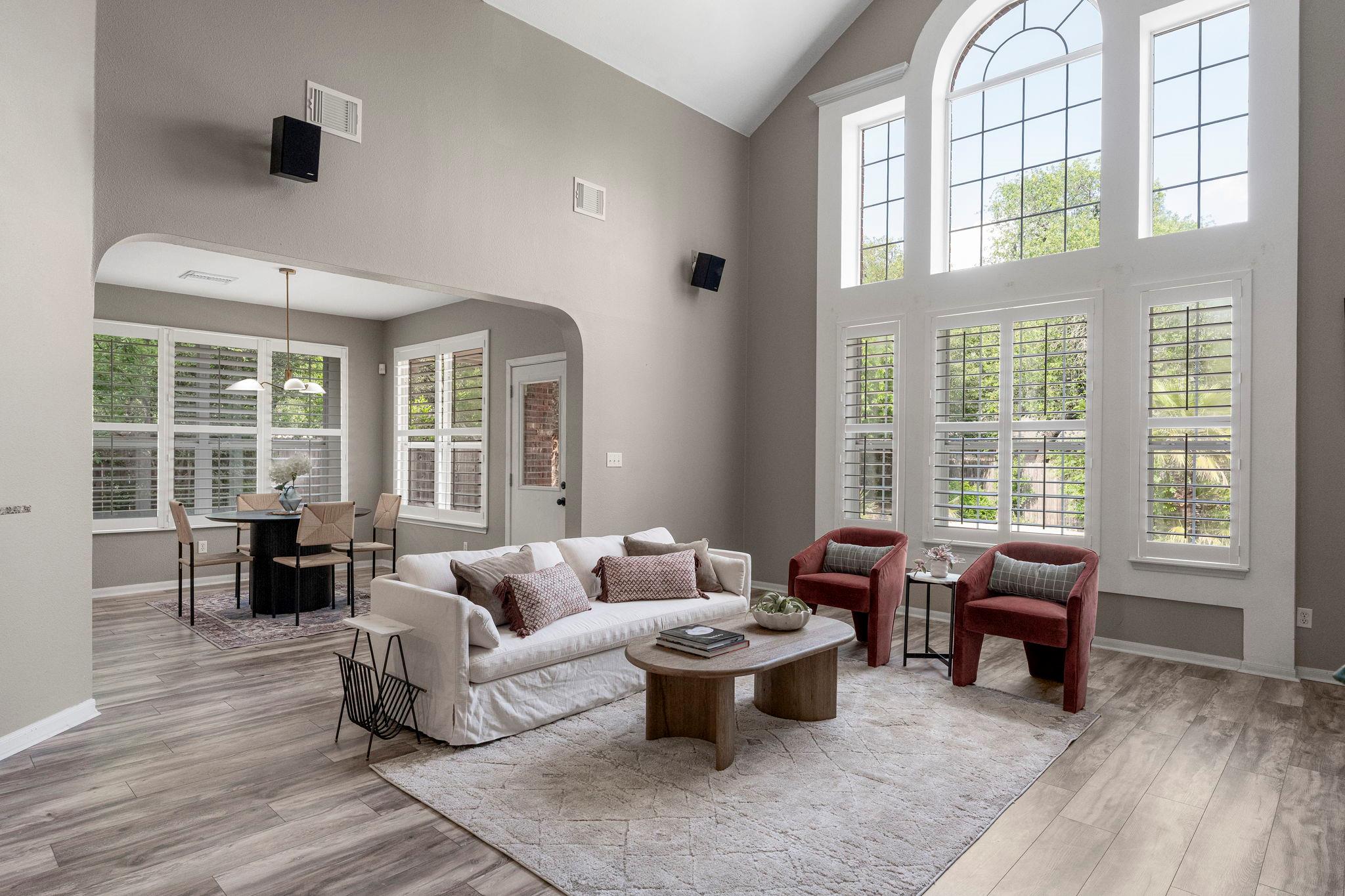 5800 Anselm Ct, Austin, TX 78739
