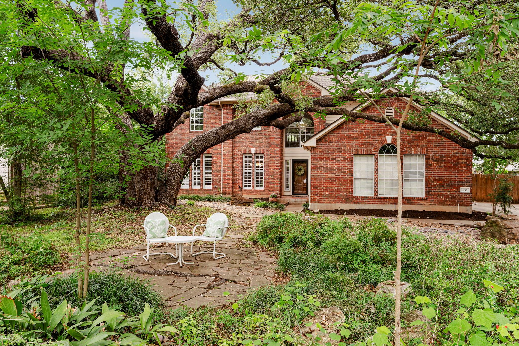 5800 Anselm Ct, Austin, TX 78739