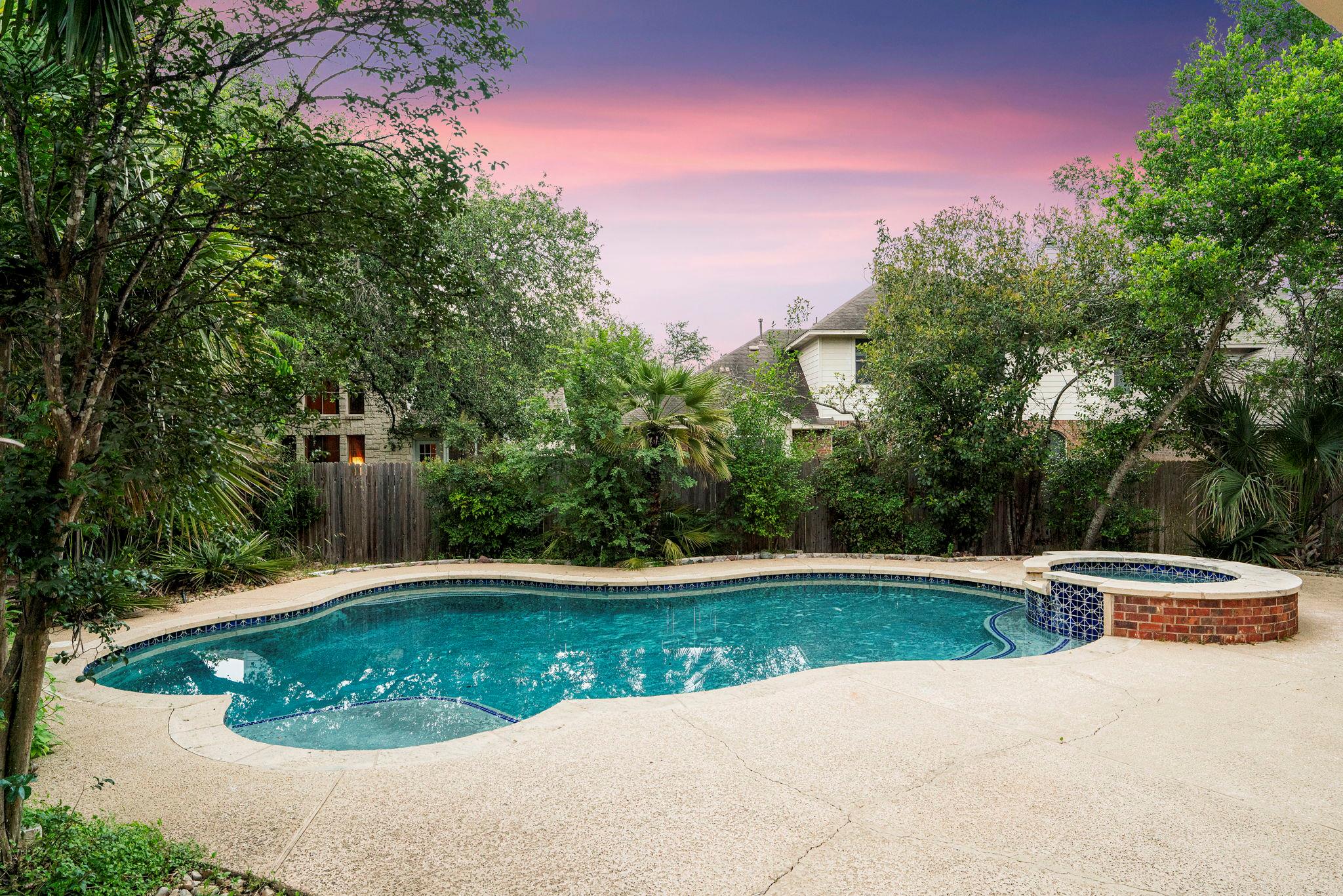5800 Anselm Ct, Austin, TX 78739