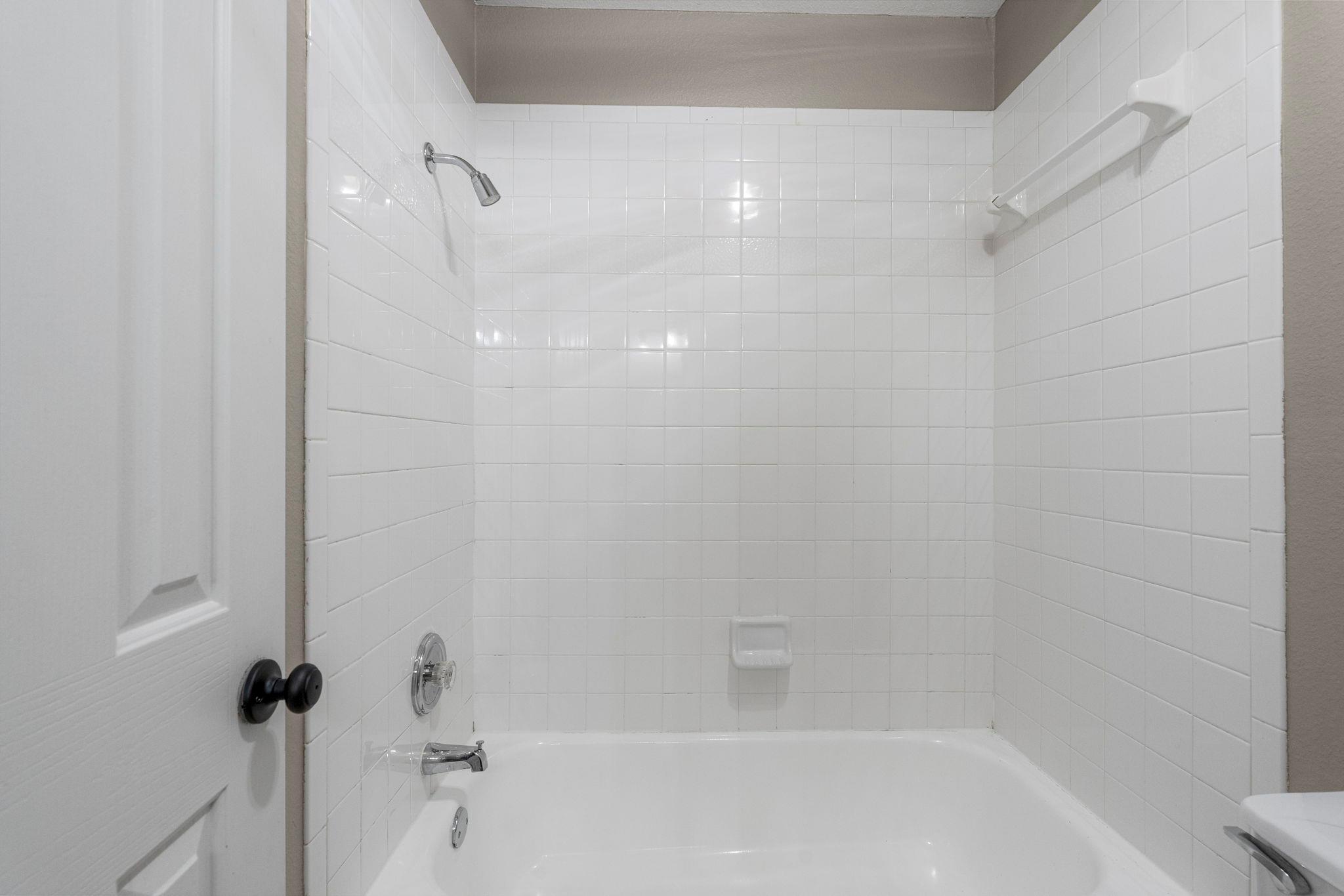5800 Anselm Ct, Austin, TX 78739