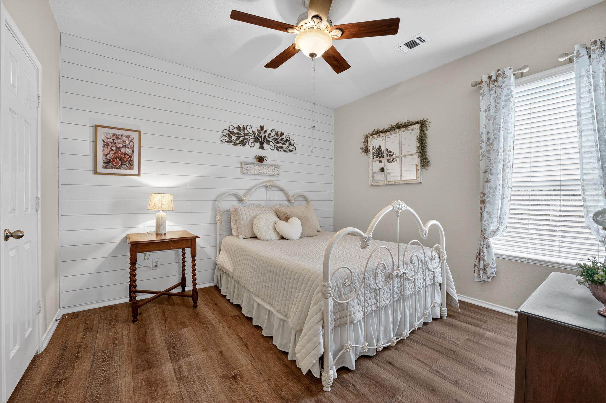 1812 Paseo Verde Dr, Leander, TX 78641